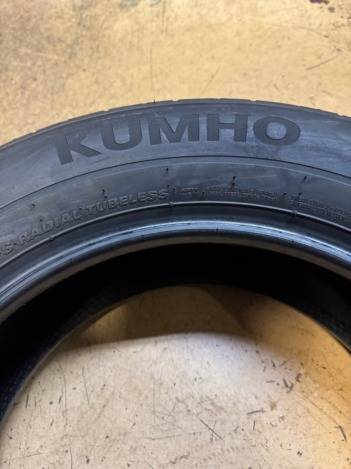 2 NOS KUMHO CRUGEN HP71 BSW P 225 65 17 102V ALL SEASON TIRE 2230233
