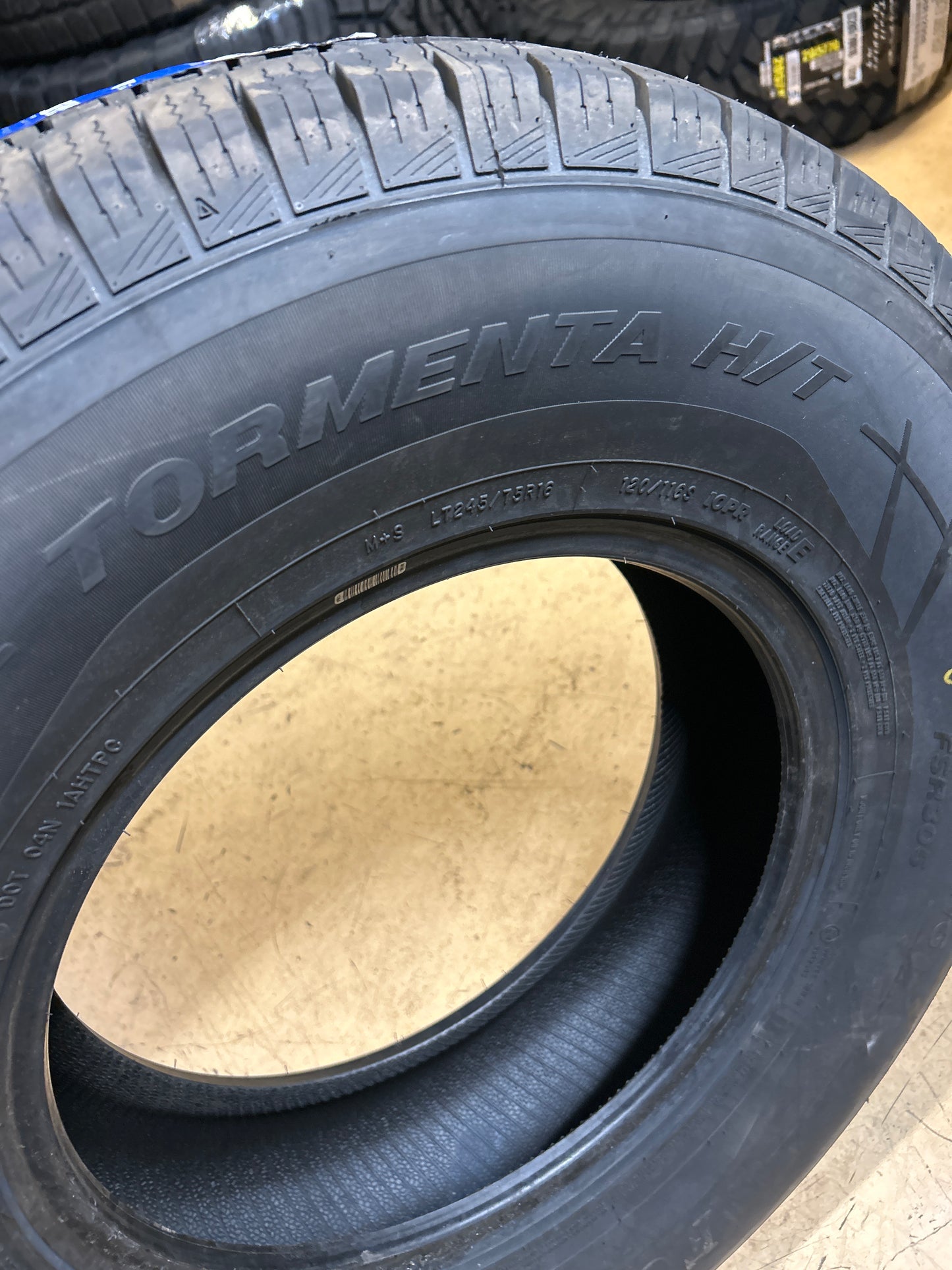 FORTUNE TORMENTA H/T FRS305 BSW LT 245 75 16 120/116S ALL SEASON TIRE 9245030404