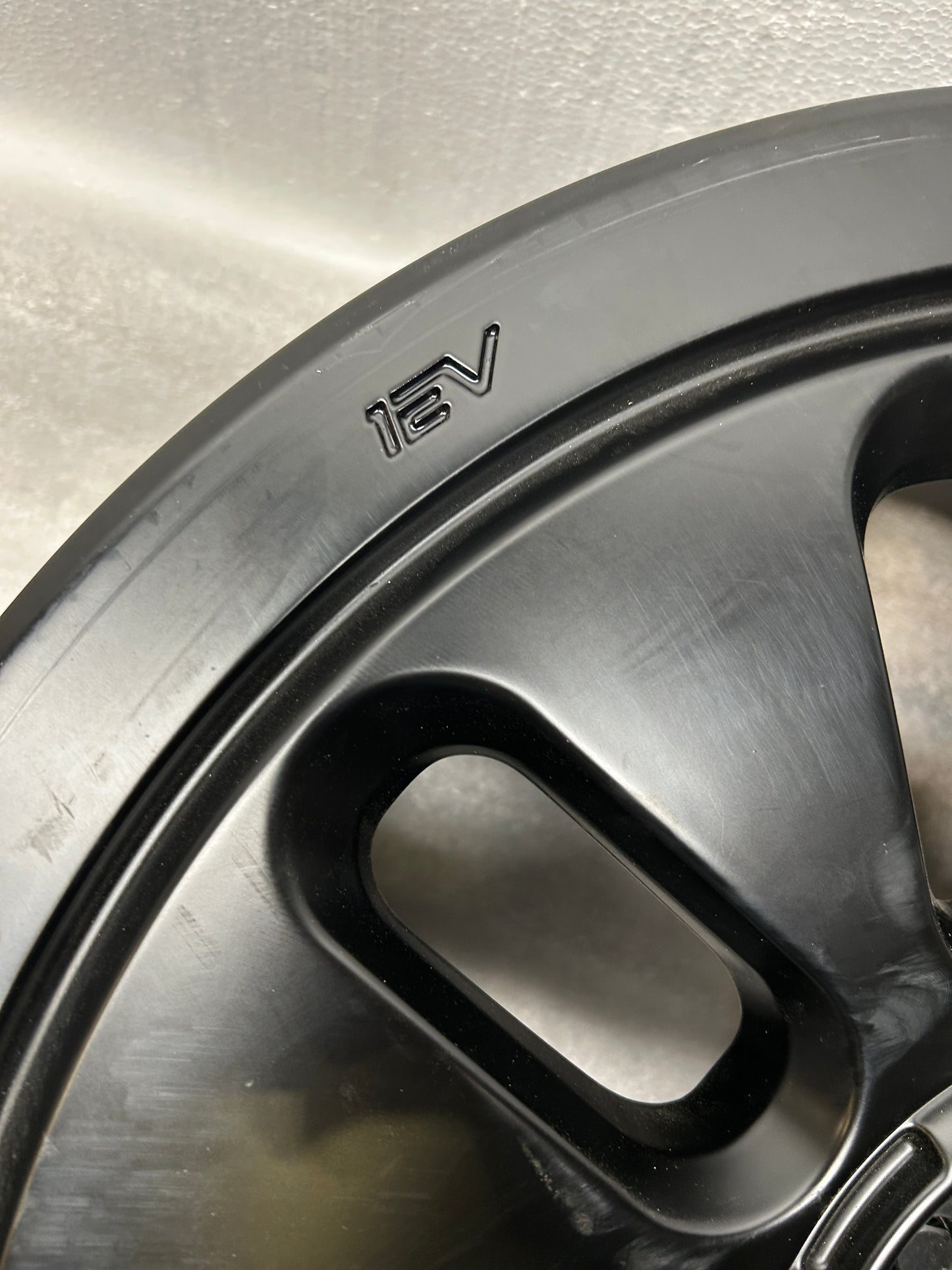 TEAM 1EV R1000 ADVENTURE 10 SPOKE 20X8.5 ET48 5X5.5 FLOW FORGED WHEELS FOR RIVIAN R1T / R1S