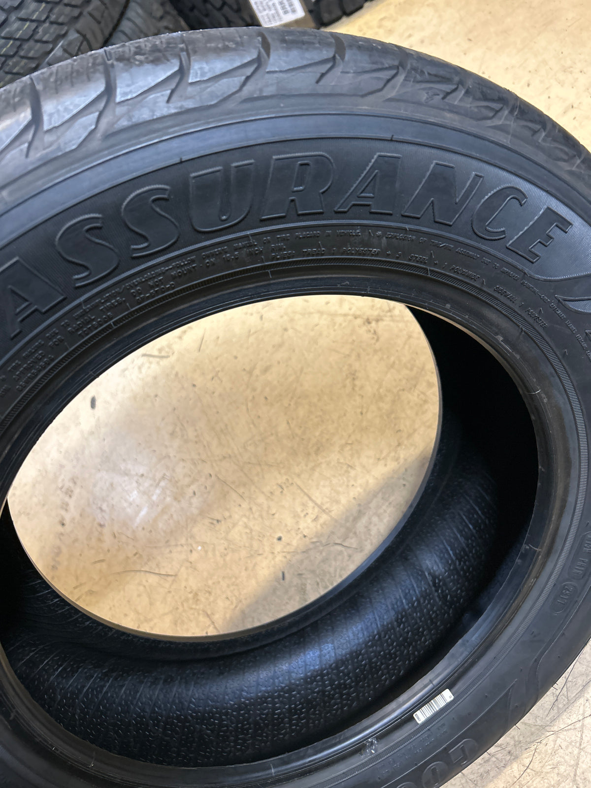 GOODYEAR ASSURANCE WEATHER READY BSW P 215 60 16 95H ALL SEASON TIRE 767829537
