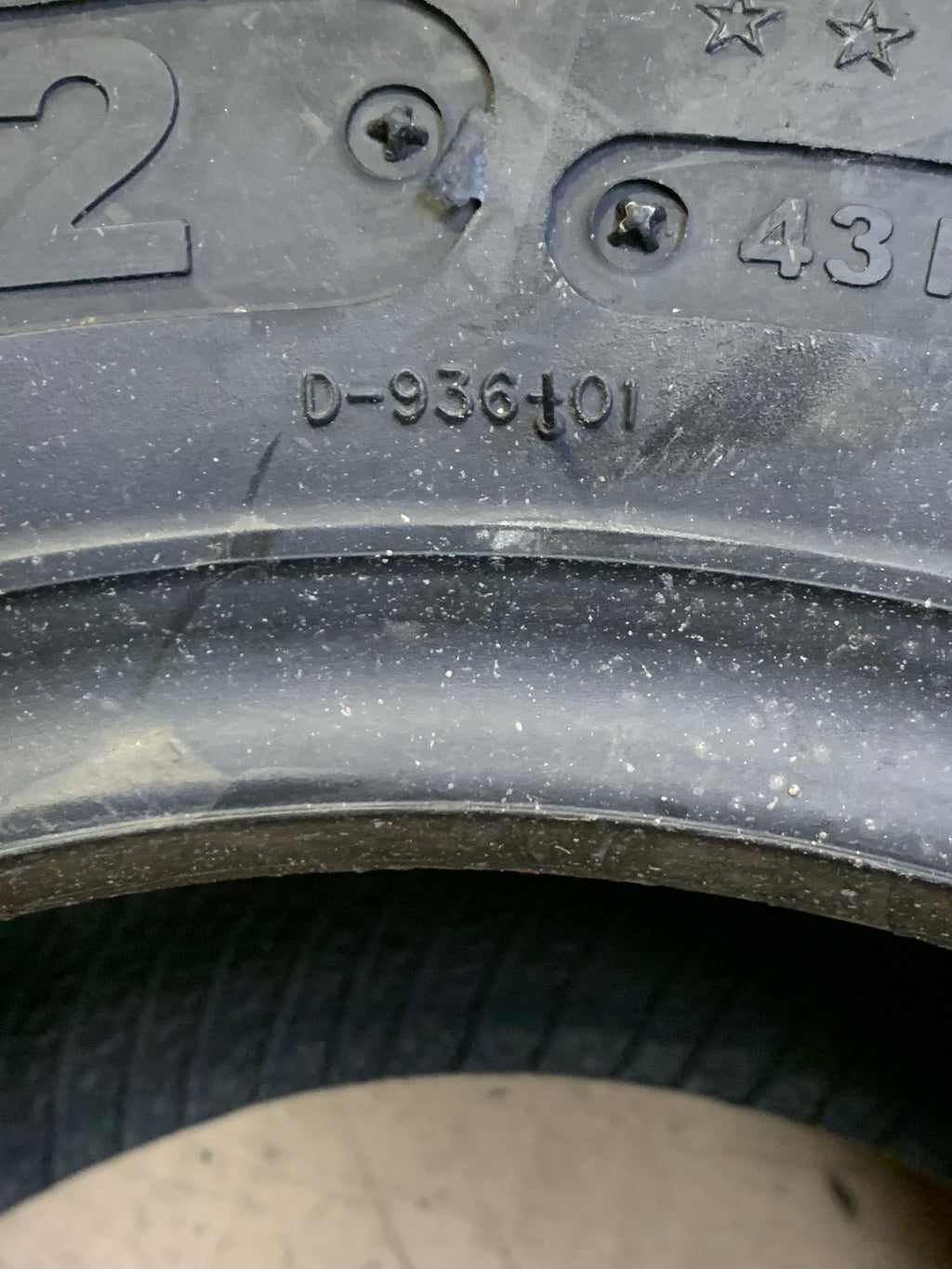 NOS DEESTONE MUD CRUSHER D936 BSW   25 8 12 43F 6PLY ATV/UTV TIRE T25812005