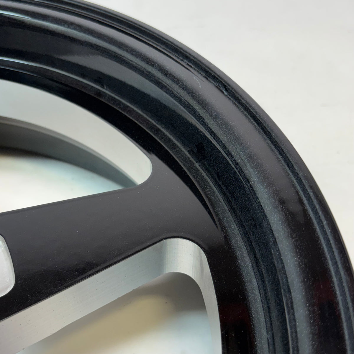 2 VISION SPORT STAR 571 WHEEL 15X4 5X114.3 GLOSS BLACK WITH MILLED CENTER -19MM