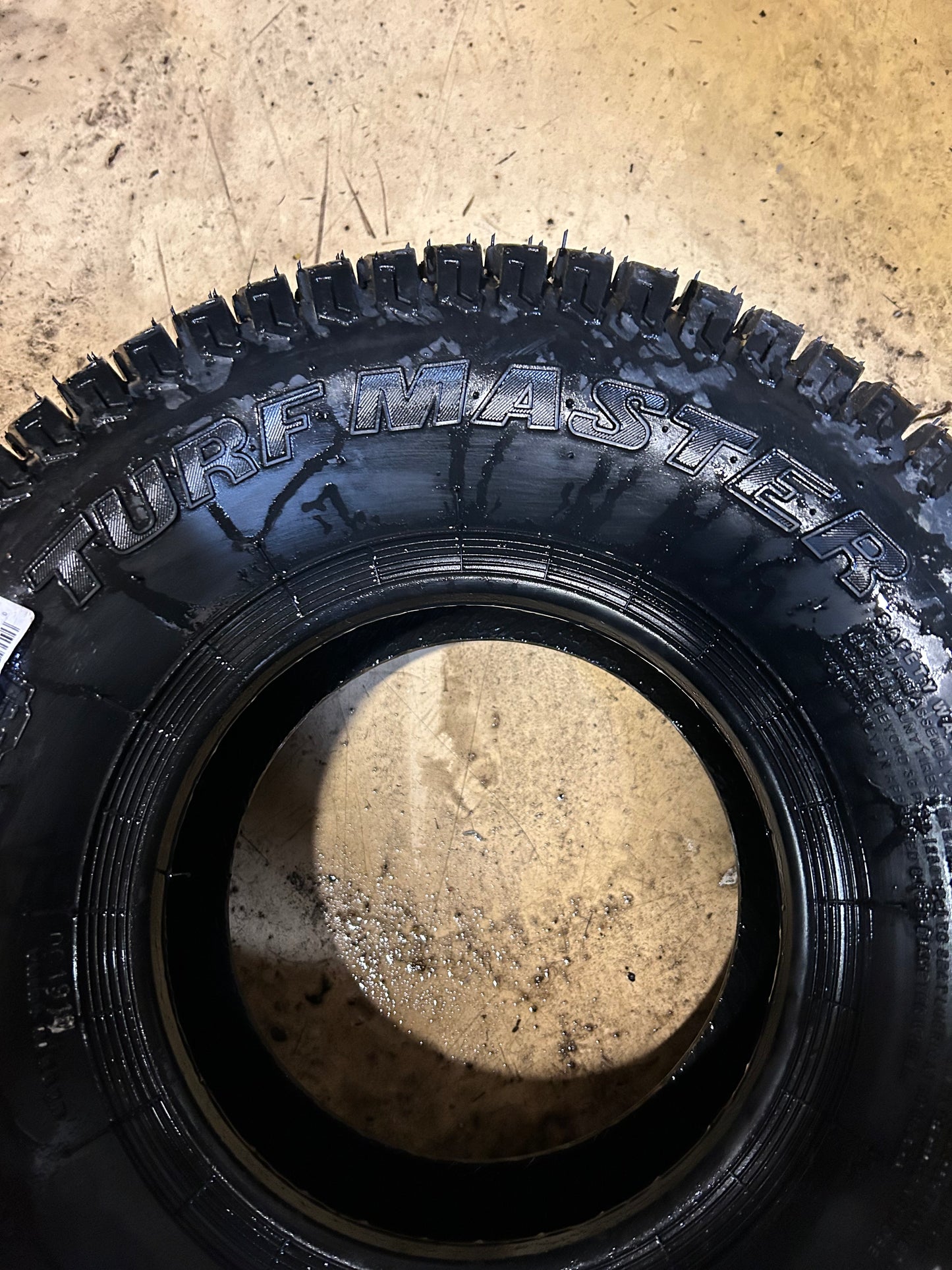 CARLSTAR TURF MASTER BSW 18 7.5 8 4PLY LAWN TIRE 6L09091