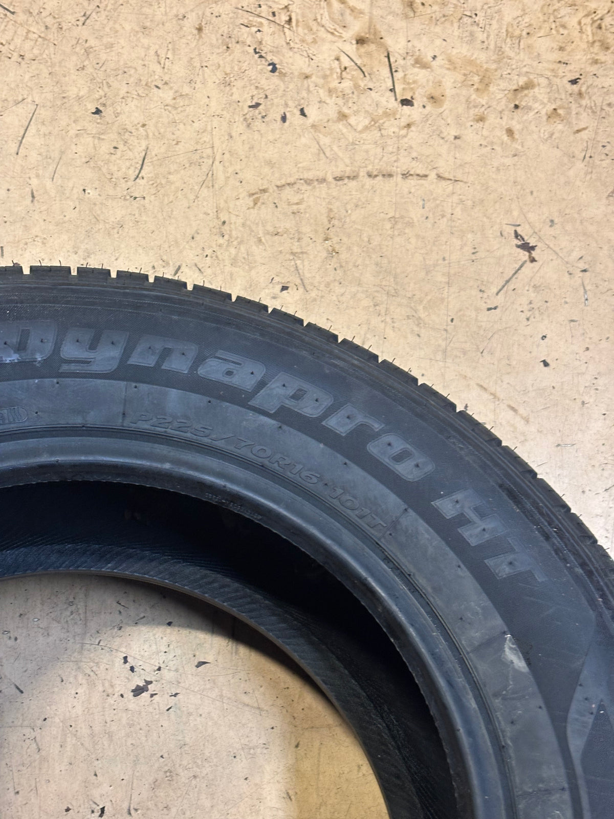 HANKOOK DYNAPRO HT RH12 P 225 70 16 101T SL HIGHWAY TERRAIN TIRE 1013909