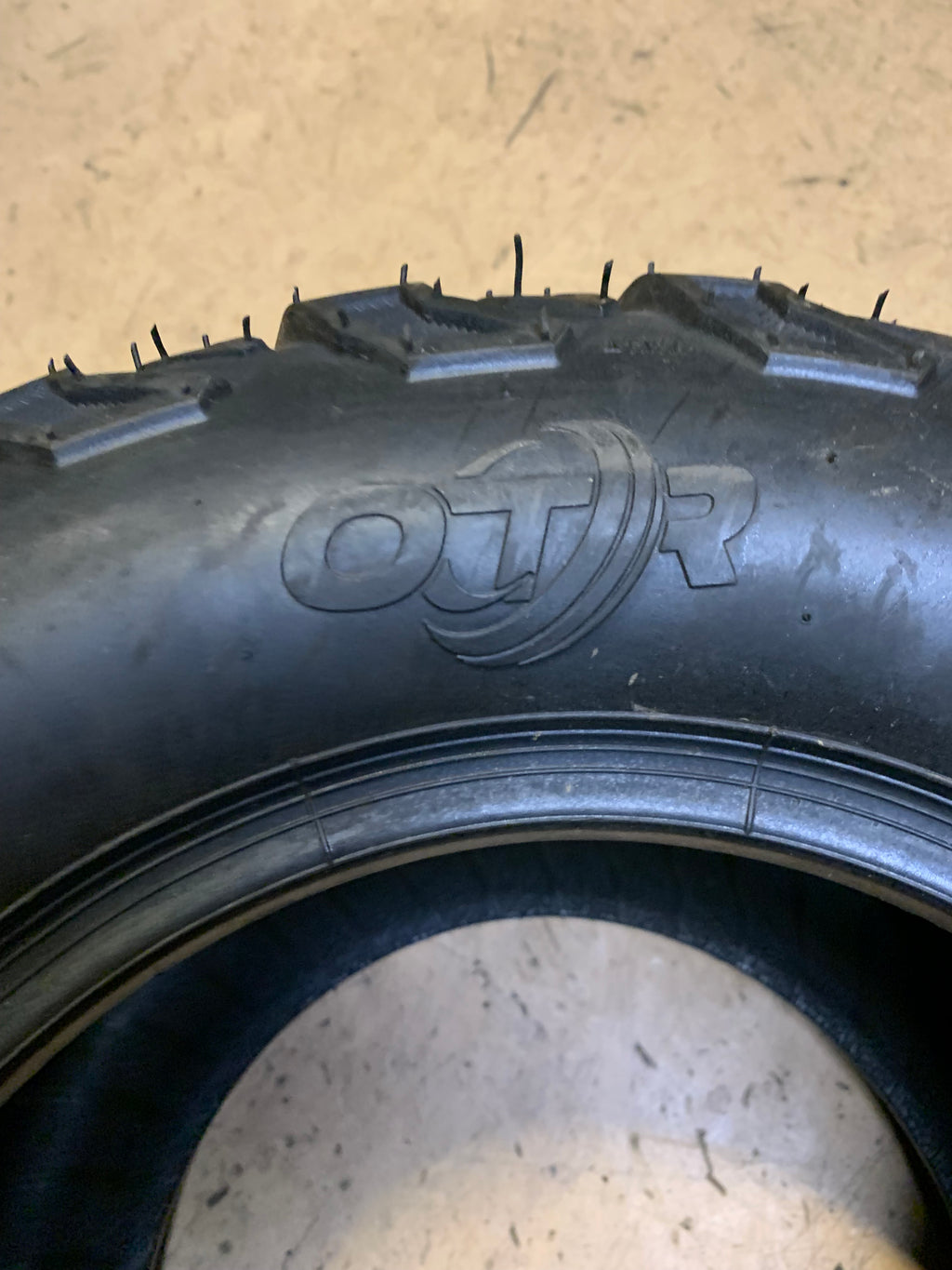OTR GRASSMASTER XT BSW AT 20 10 10 4PLY LAWN TIRE ‎LMTS201010XT