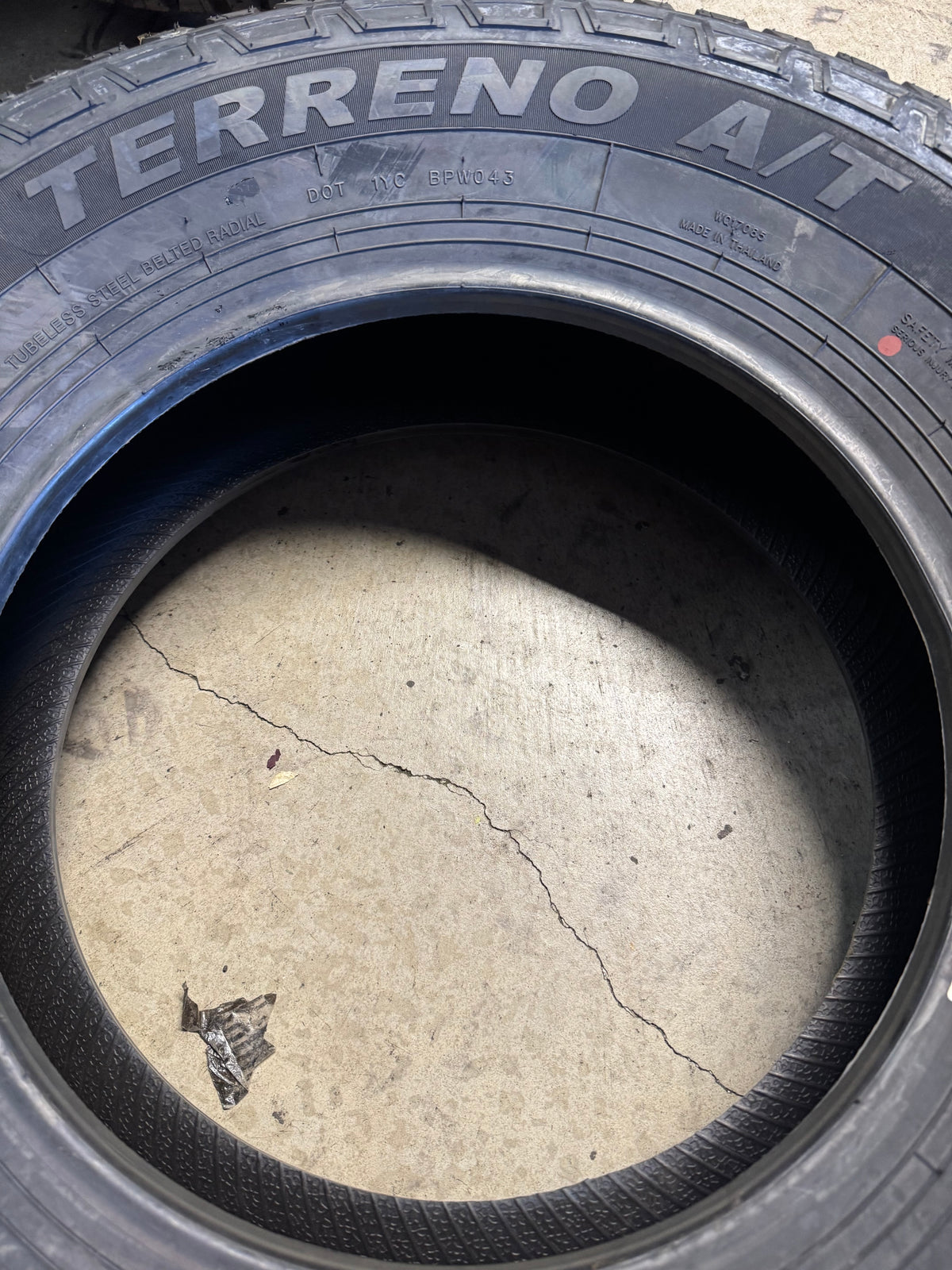 2 NOS FINALIST TERRENO A/T BSW P 265 70 17 115T ALL TERRAIN TIRE LLSUV041
