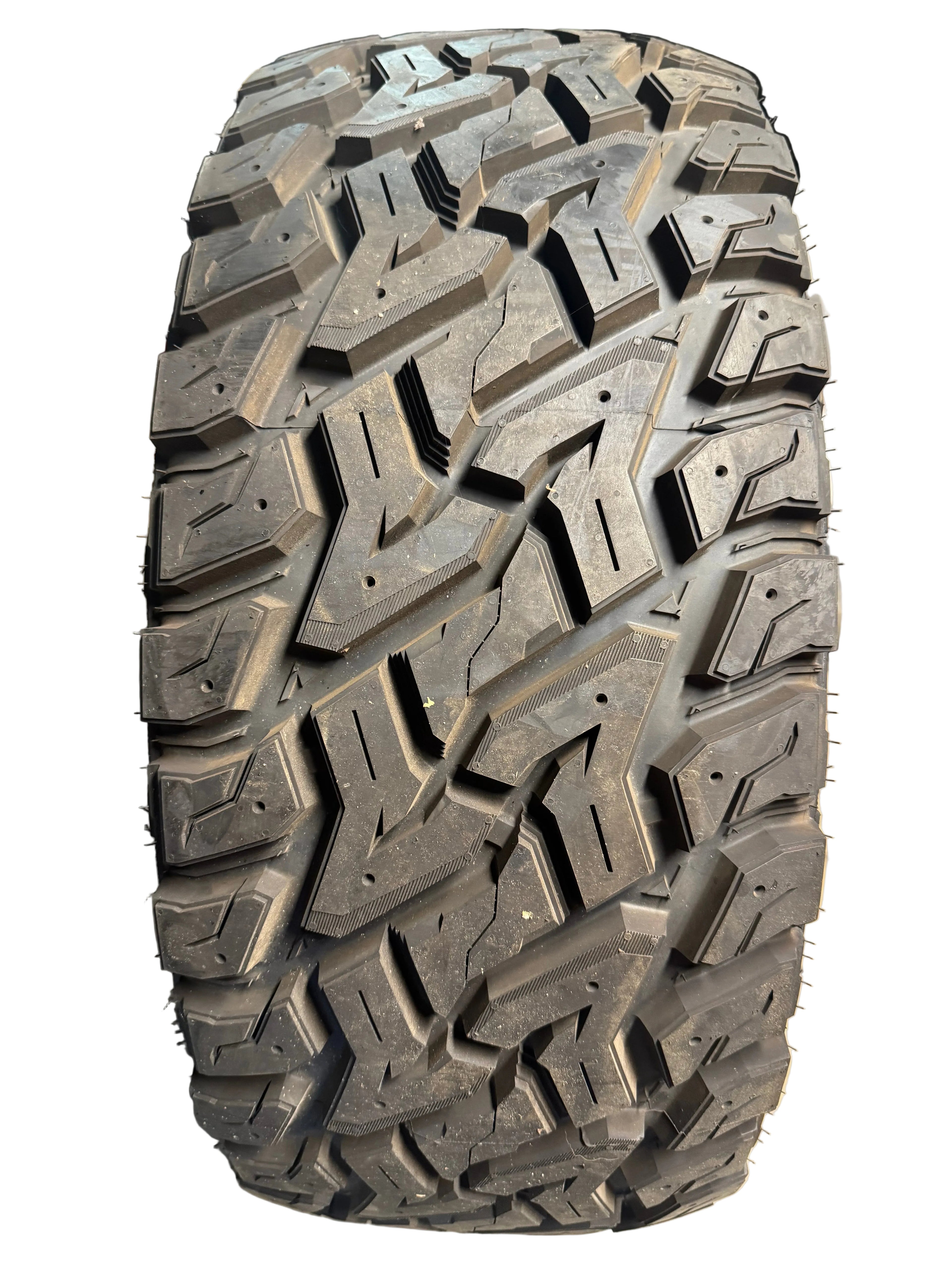 NOS PREDATOR  NEW MUTANT X-RT BSW LT 33 12.5 17 120Q 10PLY RUGGED TERRAIN TIRE PRXRT05