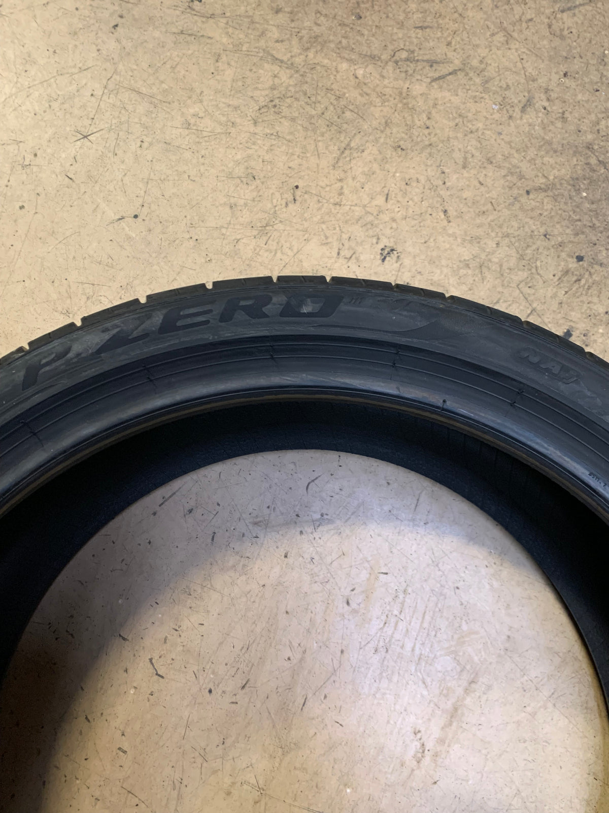 2 PIRELLI P ZERO PZ4 NA1 BSW P 255 35 20 93Y  SUMMER TIRE 3851500