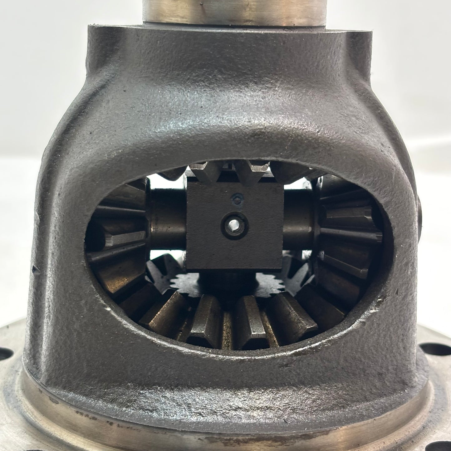 PORSCHE 911 DIFFERENTIAL GEARBOX HOUSING 9113322120R