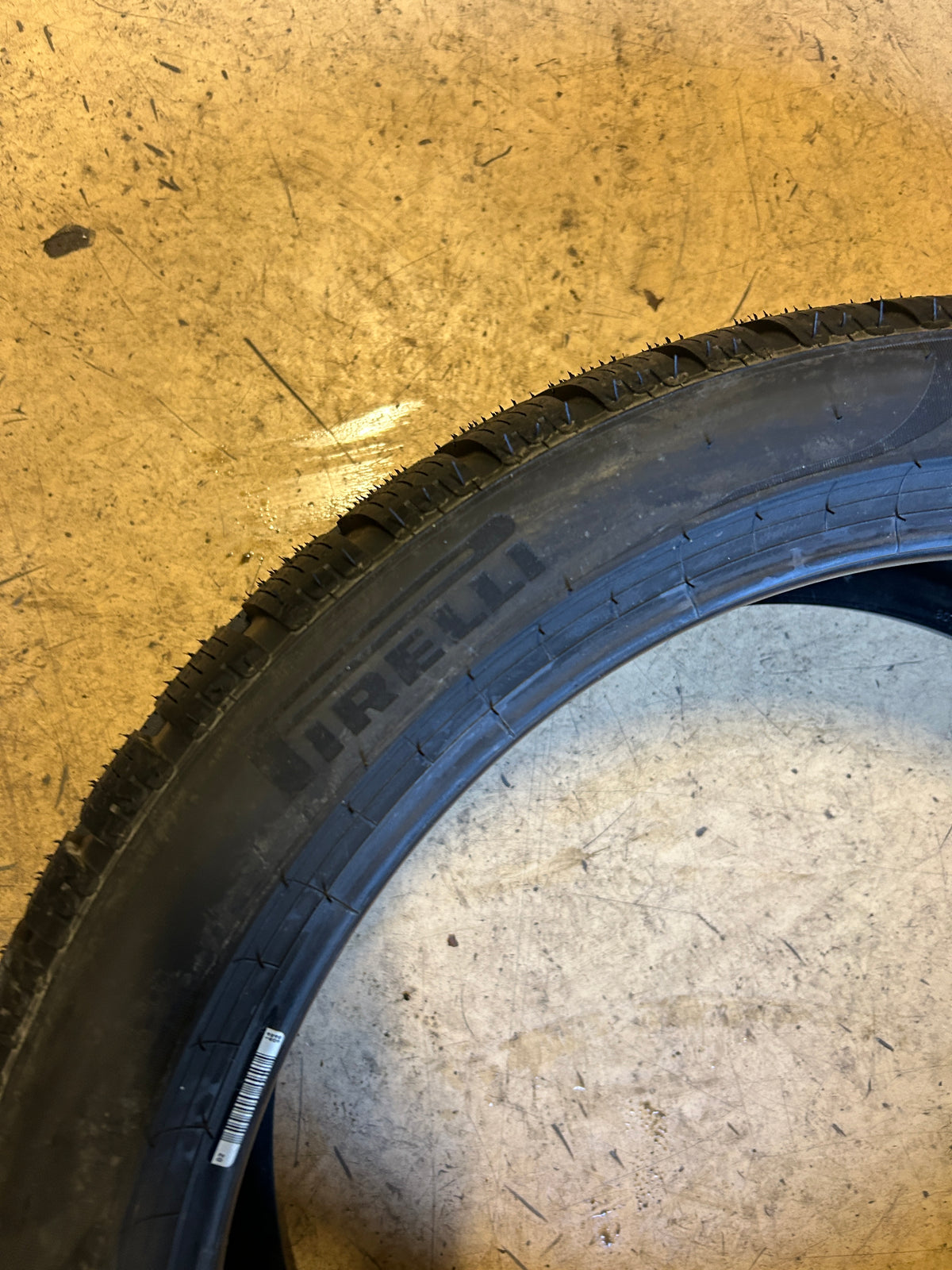 PIRELLI P ZERO WINTER BSW P 255 40 21 102H XL WINTER TIRE 3266400