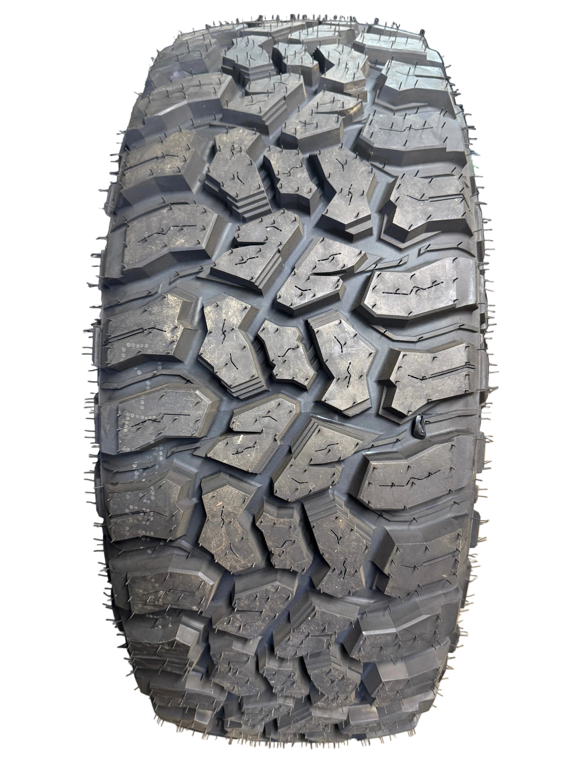 MASTERTRACK BADLANDS M/T BSW LT 285 70 17 126/123S 10PLY MUD TERRAIN TIRE MASTMT003