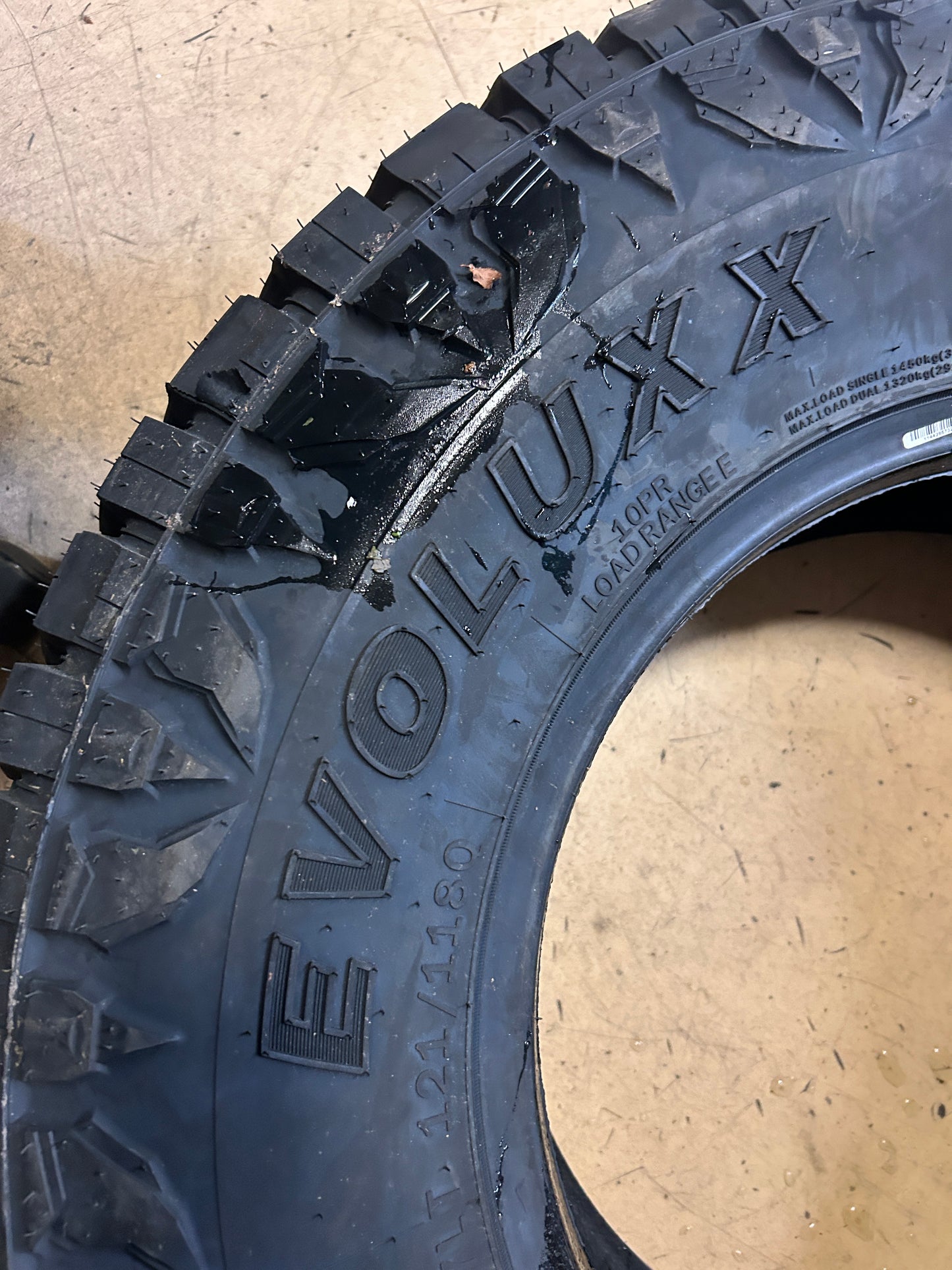 EVOLUXX ROTATOR R/T BSW LT 285 75 17 121/118Q 10PLY RUGGED TIRE 221035259