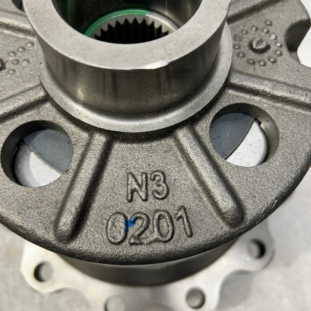 AAM 2019+ DODGE RAM 3500 30-SPILINE LIMITED SLIP REAR DIFFERENTIAL