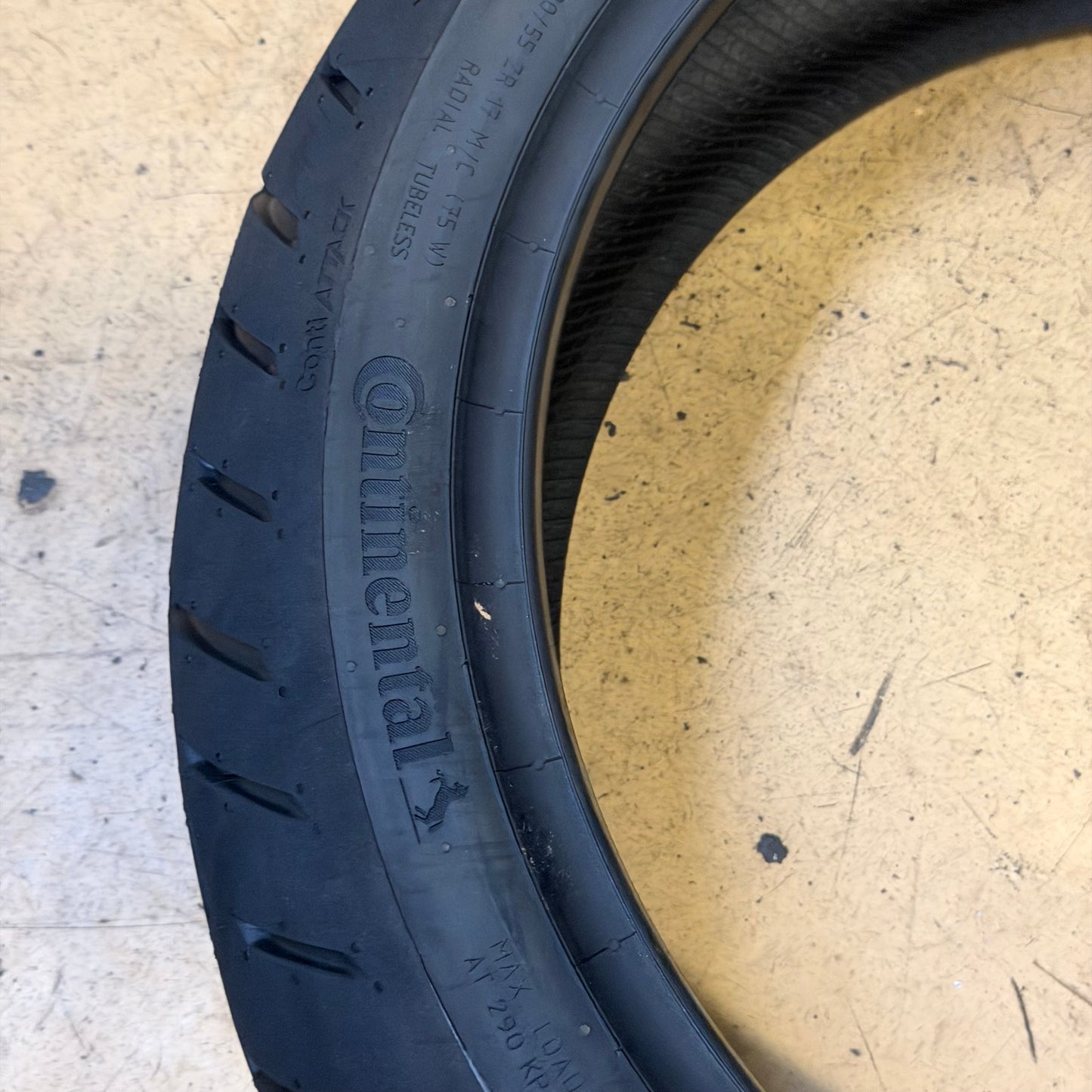 CONTINENTAL CONTI ROAD ATTACK 4 GT 190 55 17 75W REAR MOTORCYCLE TIRE 02447180000