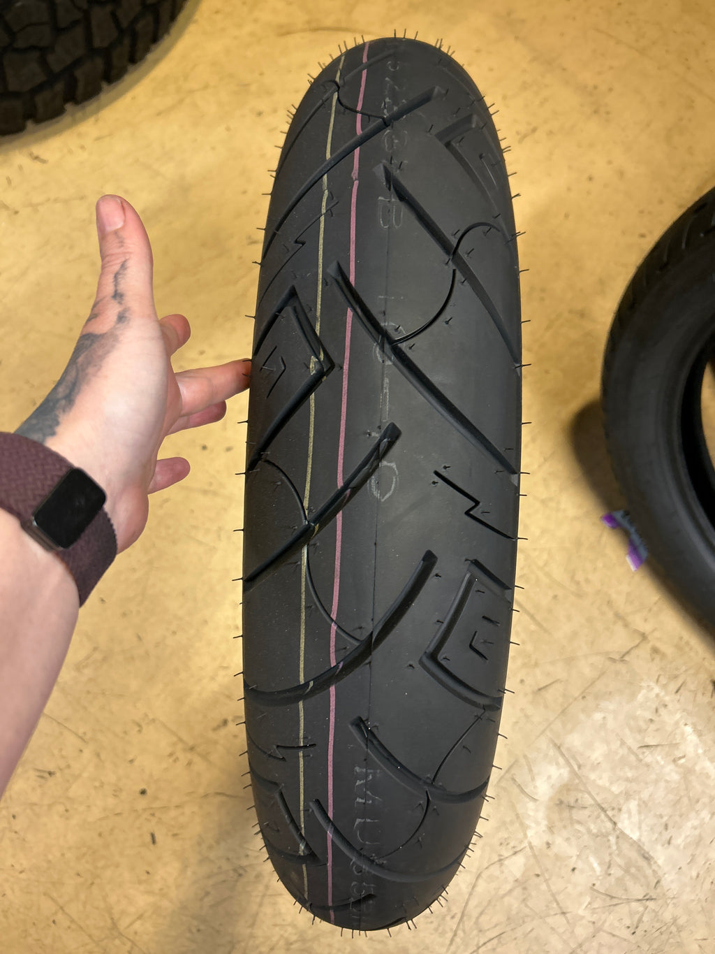 SHINKO SR777 HD BSW MU 85 16 77H REAR MOTORCYCLE TIRE 874568
