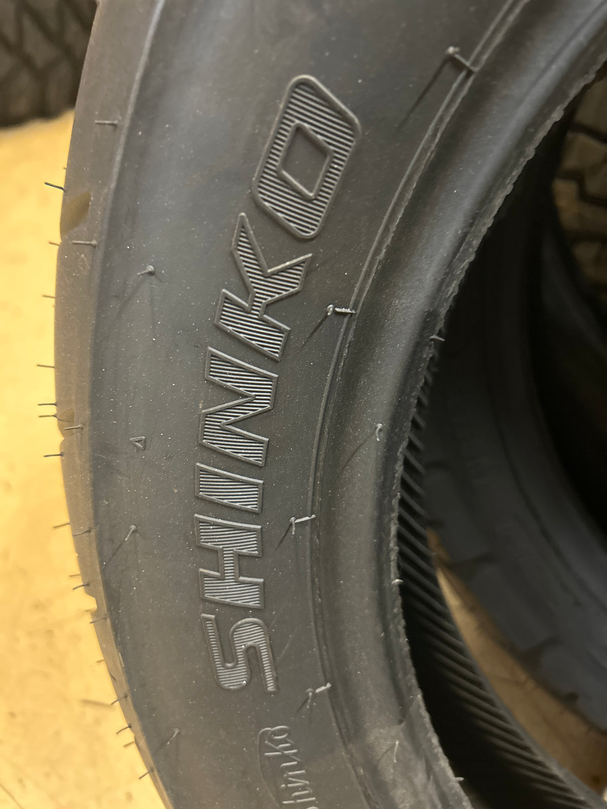 SHINKO SR777 HD BSW 150 80 16 71H FRONT MOTORCYCLE TIRE 874604