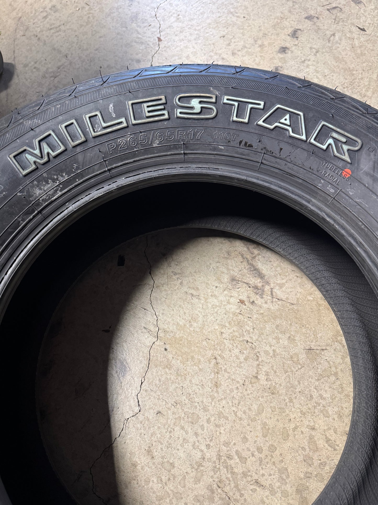 NOS MILESTAR GRANTLAND OWL P 265 65 17 116T ALL SEASON TIRE 24689002