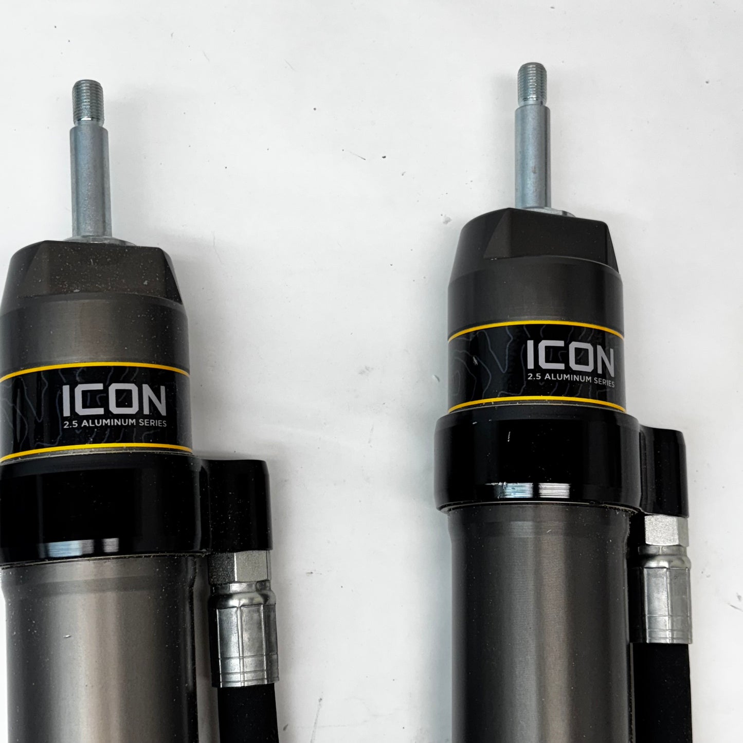 ICON VEHICLE DYNAMICS FOR GM 2500/3500 11-19 HD 0-2”? LOFT 2.5 VS RR SHOCK SYSTEM 78724