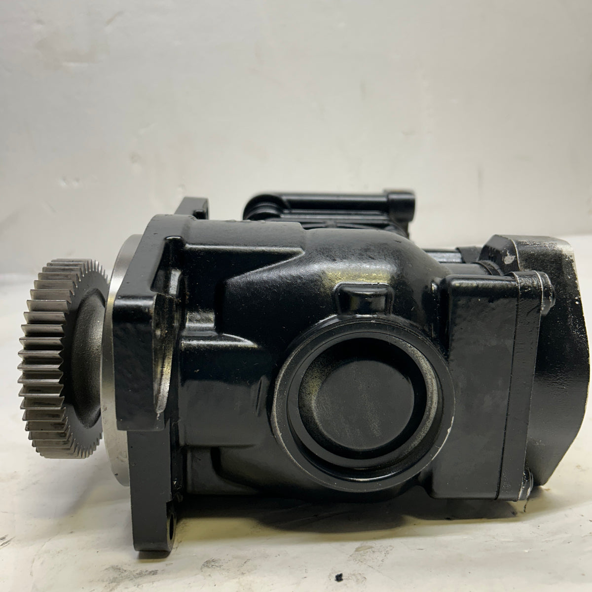 DETROIT DD15 ENGINE AIR COMPRESSOR REFURBISHED DOES NOT INCLUDE GASKETS  RA4711302515