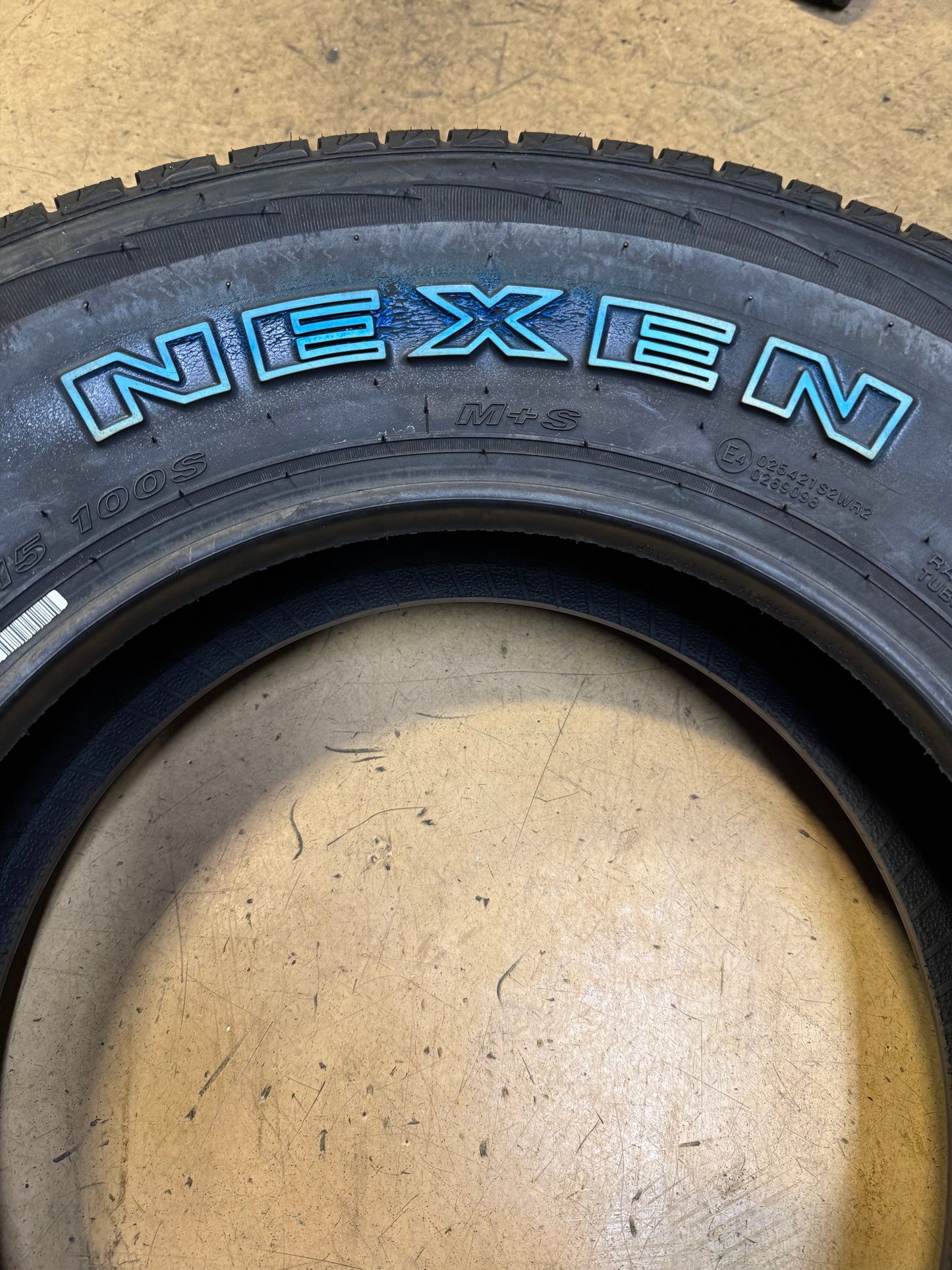 NOS NEXEN ROADIAN HTX RH5 ROWL P 225 70 15 100S HIGHWAY TERRAIN TIRE 13137NXK