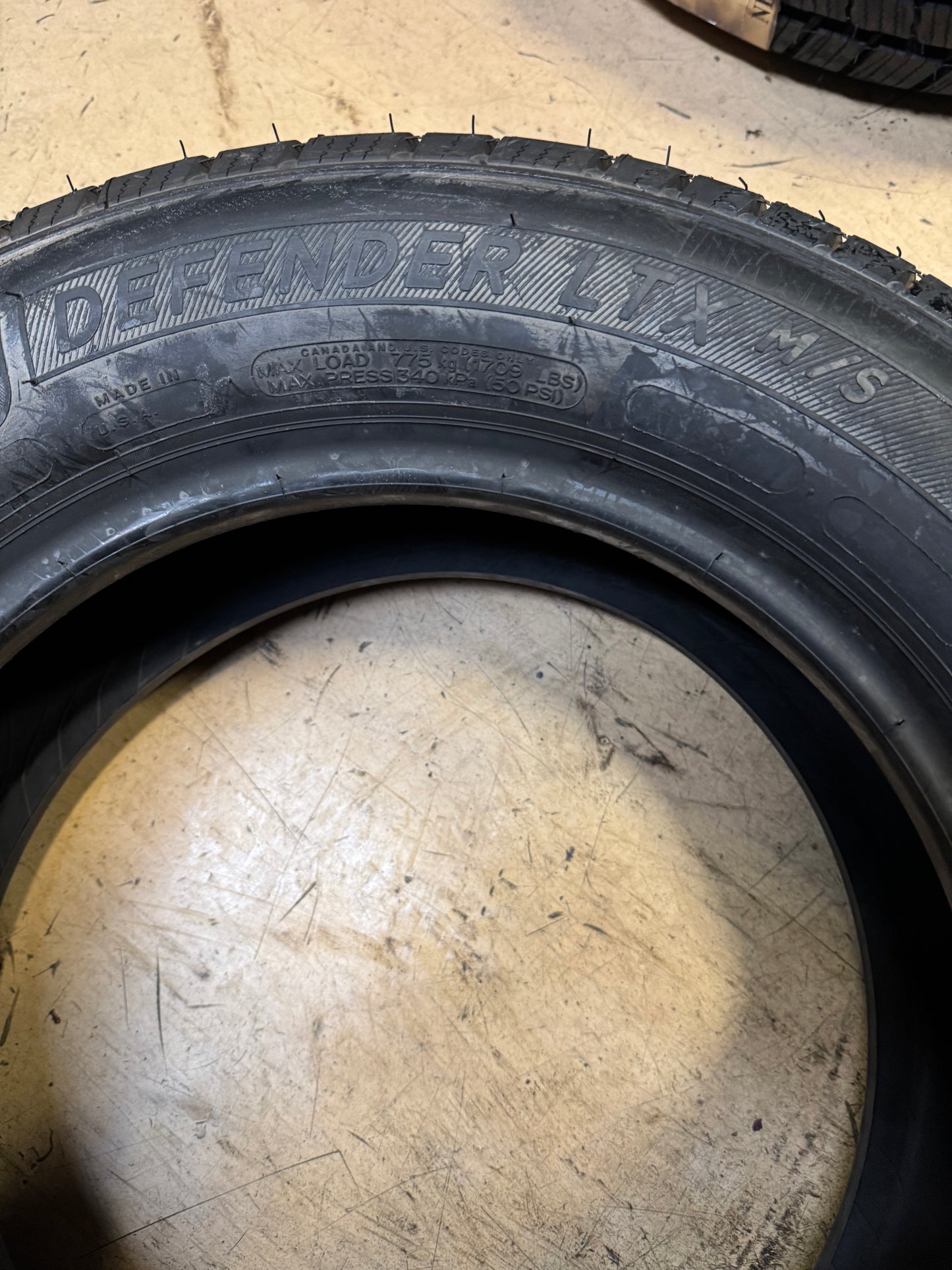 2 NOS MICHELIN DEFENDER LTX M/S BSW P 205 65 15 99T XL ALL SEASON TIRE 60584