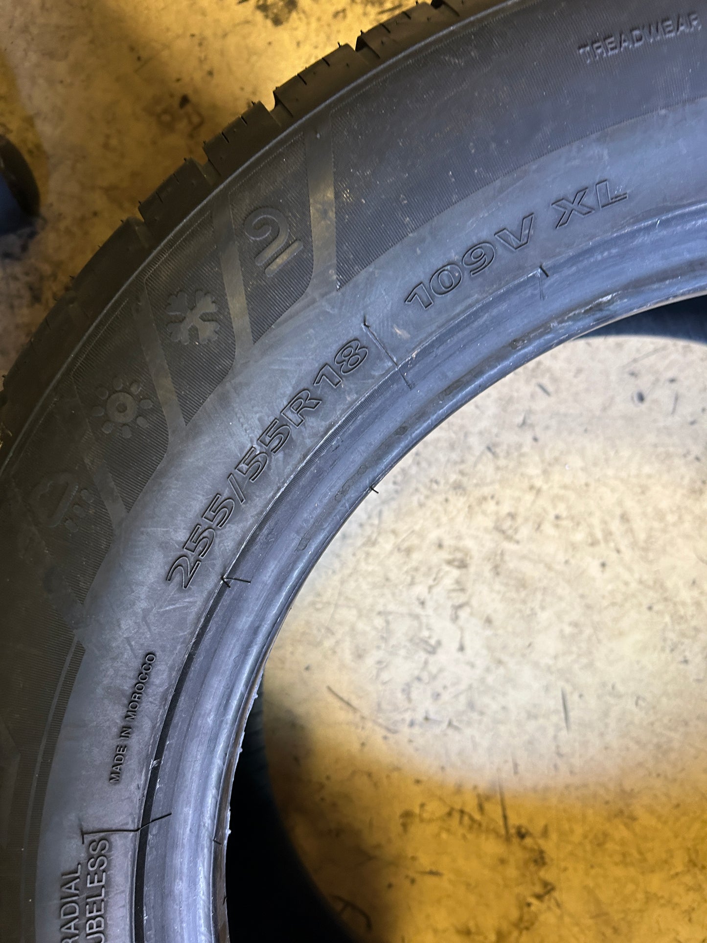 LEXANI QUATTRO BSW TEMPO TOUR AW P 255 55 18 109V XL TIRE LXSMQTT1855050