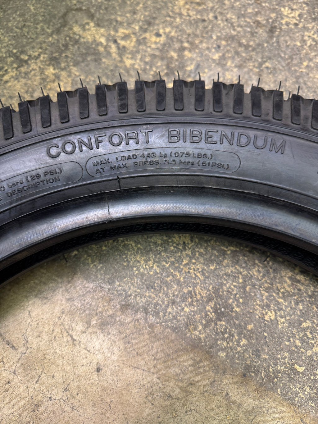 MICHELIN COMFORT BIBENDUM BSW 4 4.5 19 VINTAGE TIRE 72898