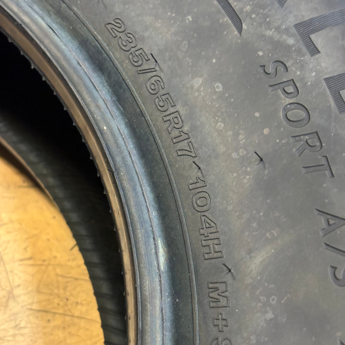 2 BRIDGESTONE ALENZA SPORT A/S BSW P 235 65 17 104H ALL SEASON TIRE 009618