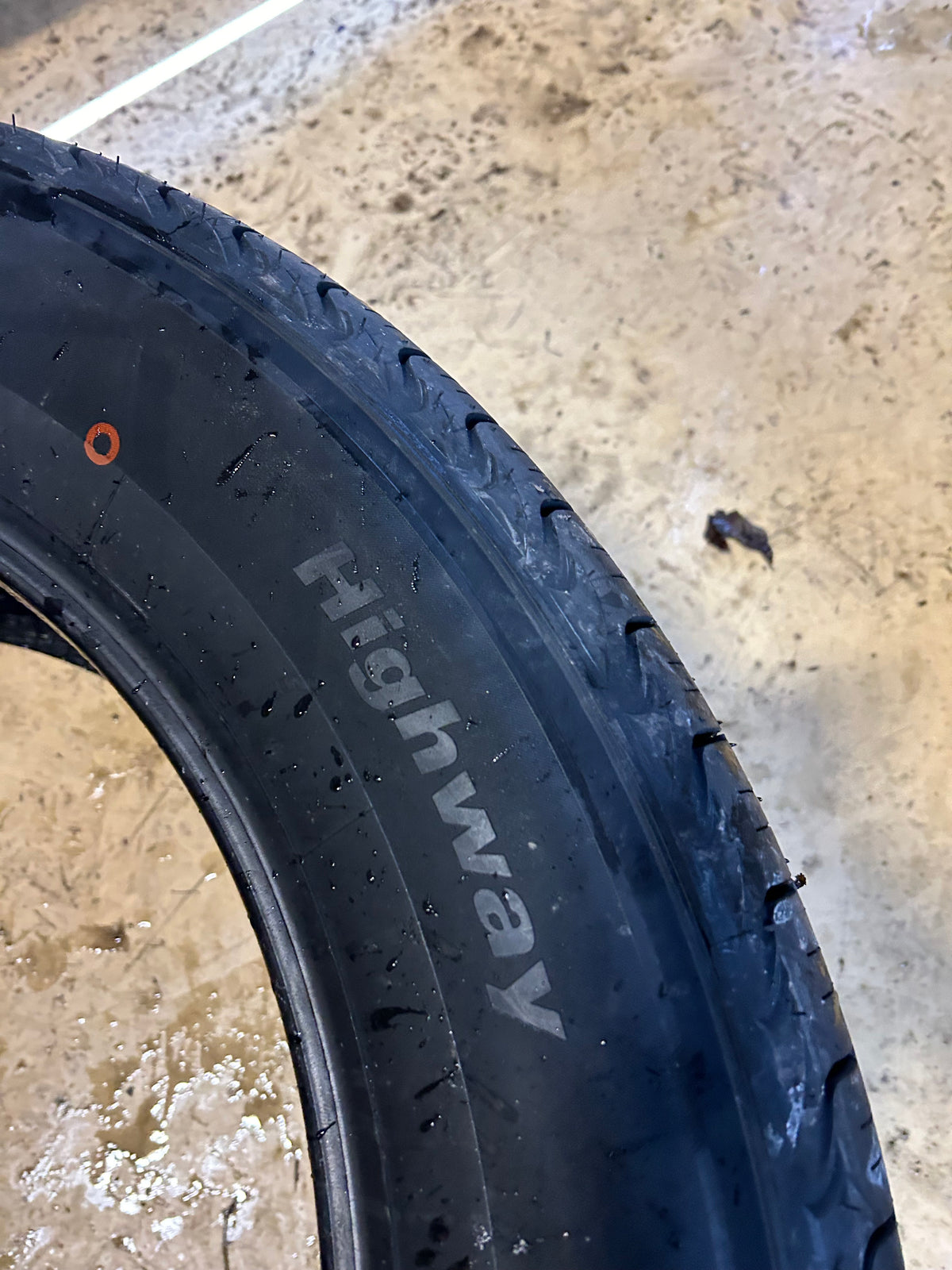 FUZION HIGHWAY BSW P 275 55 20 113H ALL SEASON TIRE 012842