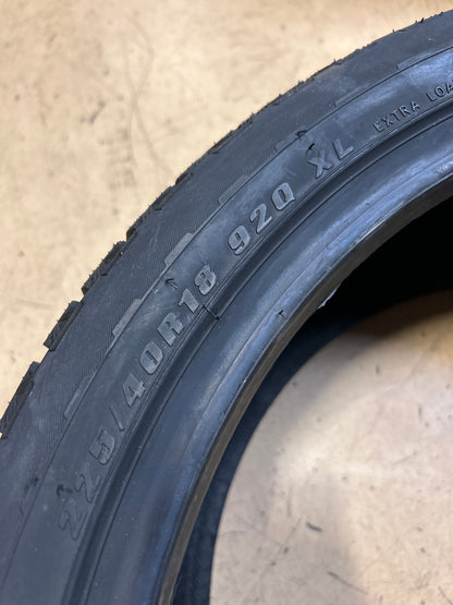 NOS 2 FEDERAL HIMALAYA ICEO BSW P 225 40 18 92Q XL WINTER TIRE 26BL8A