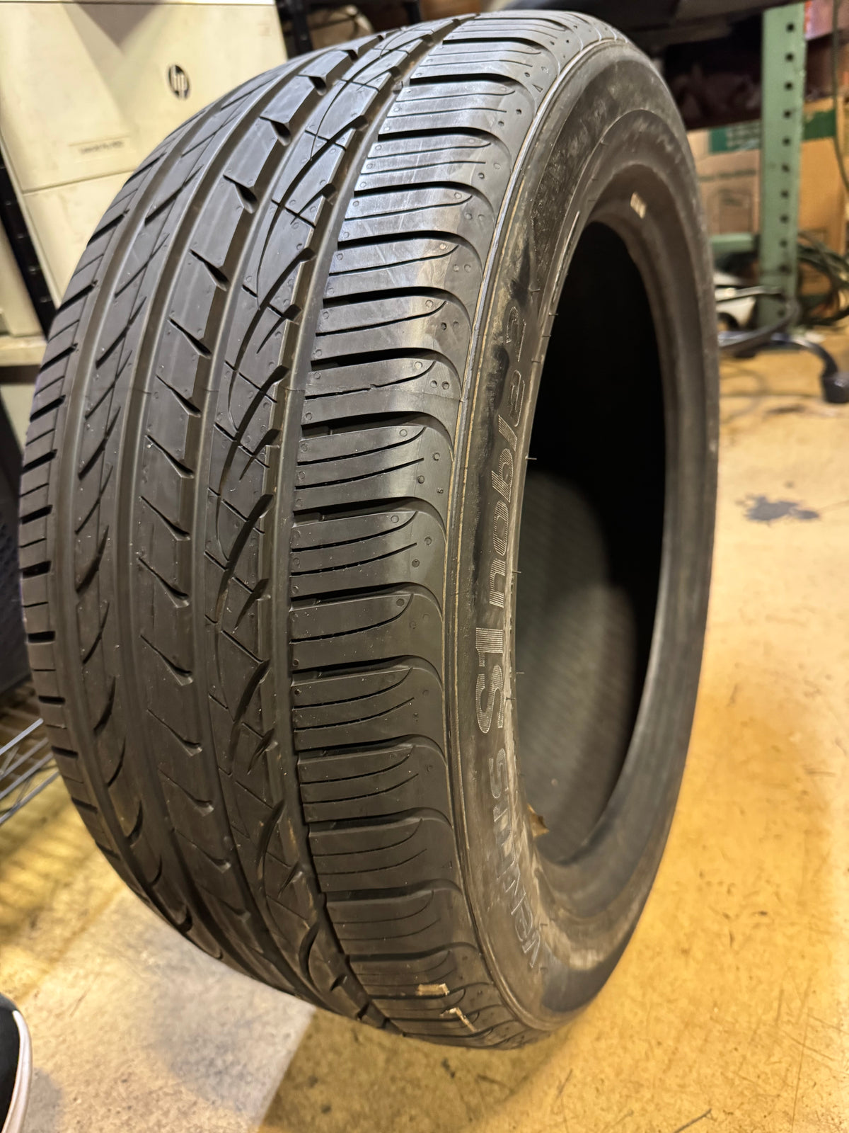 2 NOS HANKOOK VENTUS S1 NOBLE2 BSW P 235 50 17 96W UHP TIRE 1014516