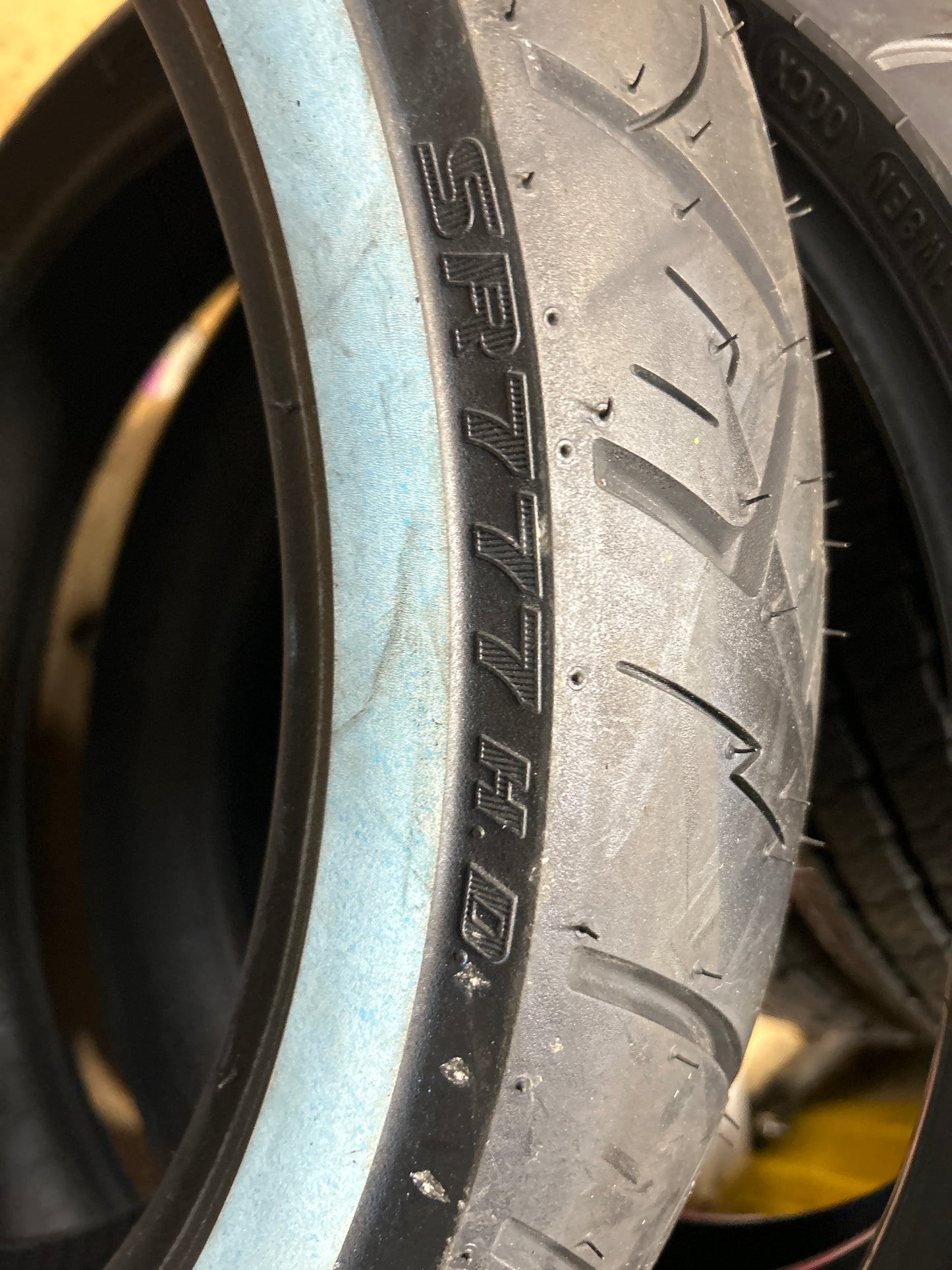 BLEMISHED SHINKO SR777HD WW 140 70 18 72H REAR MOTORCYCLE TIRE 874610