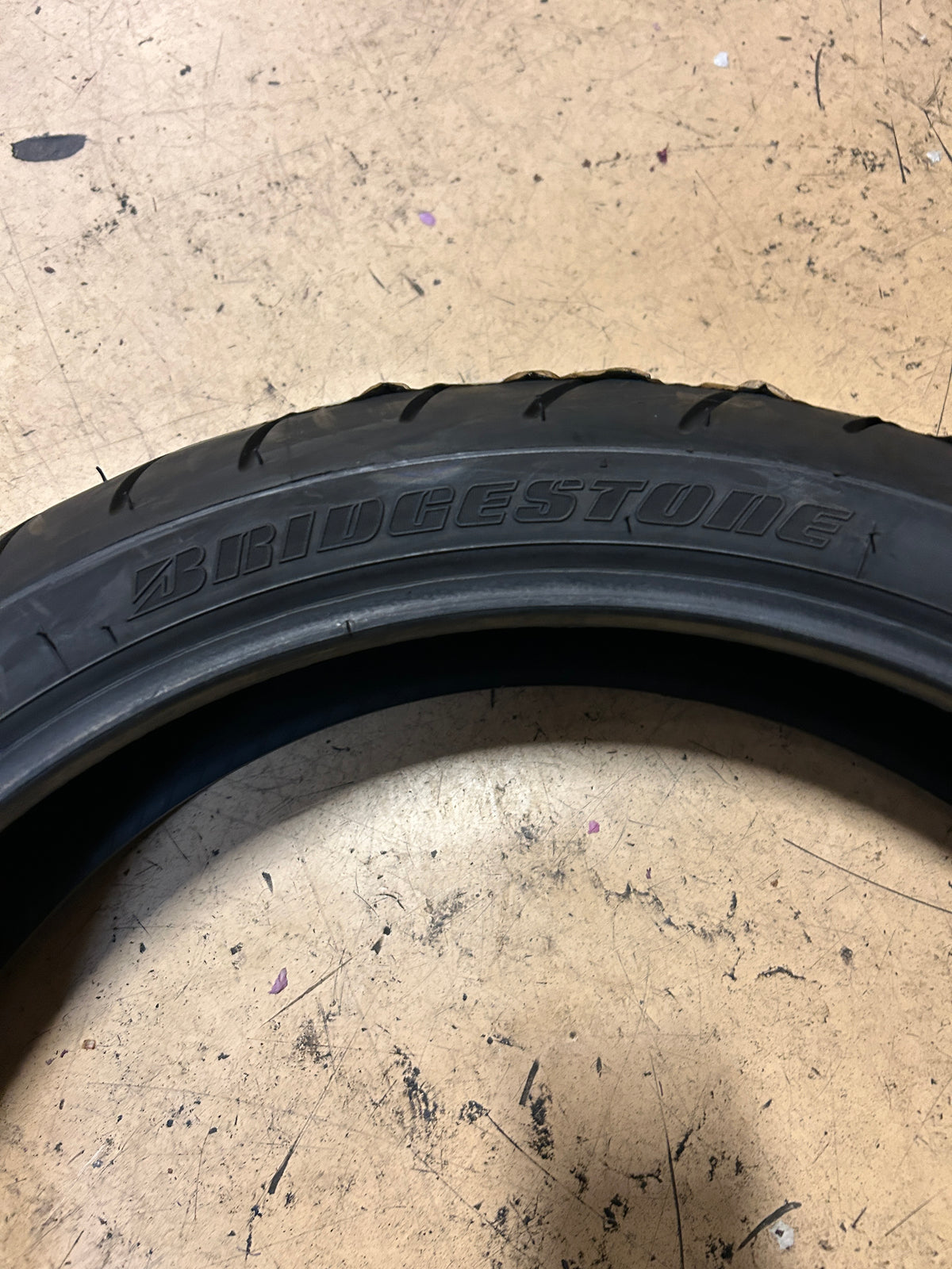 BRIDGESTONE BATTLAX BT023 BSW 120 70 17 58M FRONT MOTORCYCLE TIRE 1279