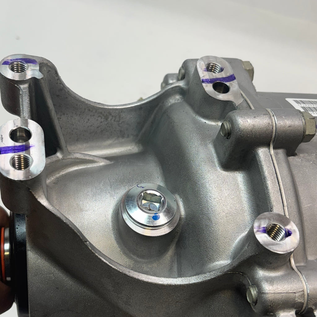 MOPAR REAR AXLE DIFFERENTIAL AWD LUX, FWD, 35TH ANNIVERSARY 53010758AH (DAMAGE)