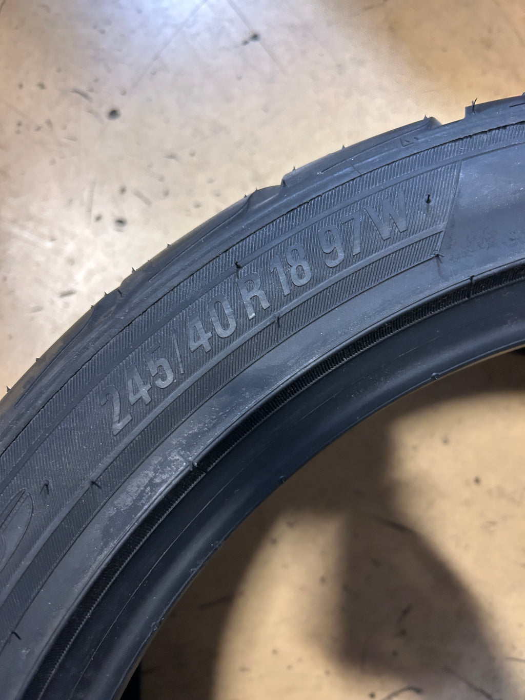 NITTO NT05 BSW P 245 40 18 97W XL PERFORMANCE TIRE 207030