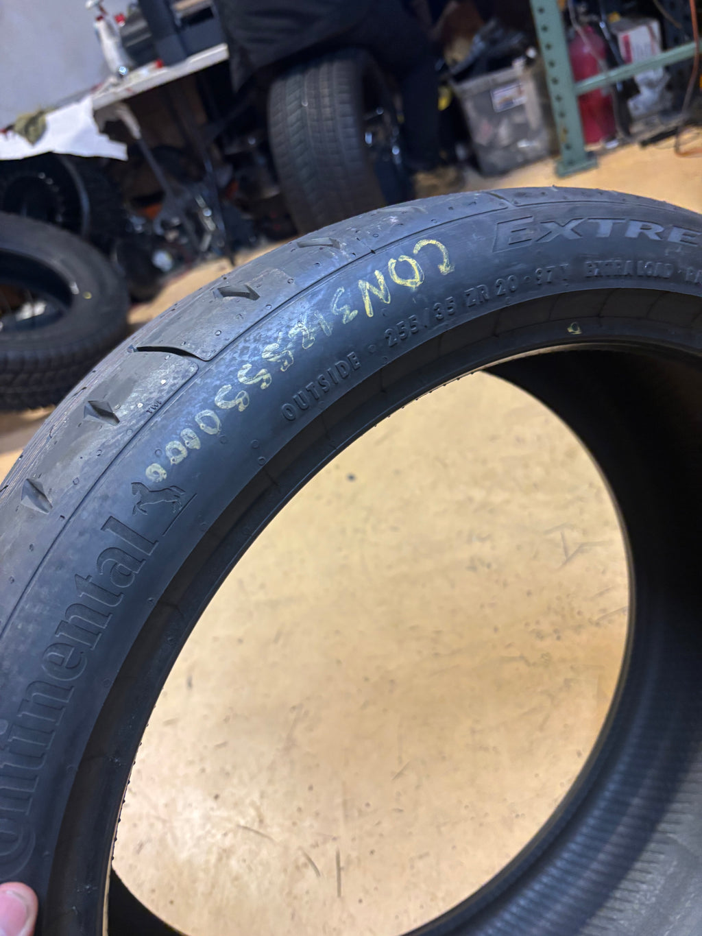 CONTINENTAL EXTREMECONTACT SPORT 02 BSW P 255 35 20 97Y XL SUMMER TIRE 03125550000