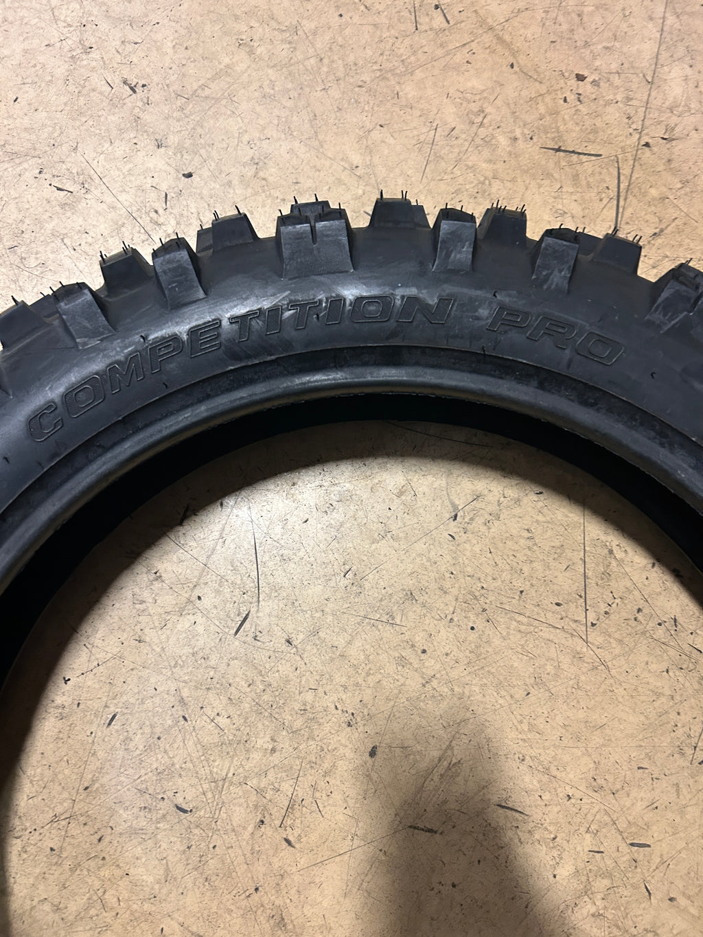 ARTRAX COMPETITION PRO BSW 110 100 18 64M DUAL DIRT BIKE TIRE AX326618110