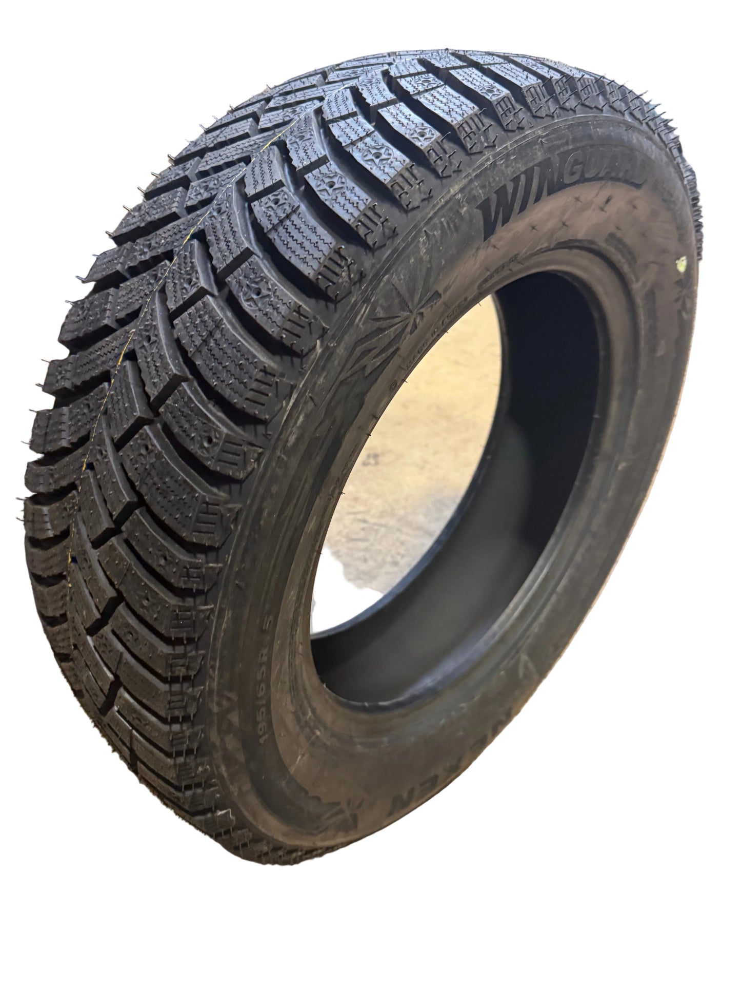 2 NEXEN WINGUARD WINSPIKE 3 BSW P 195 65 15 95T XL WINTER TIRE 17629NXK
