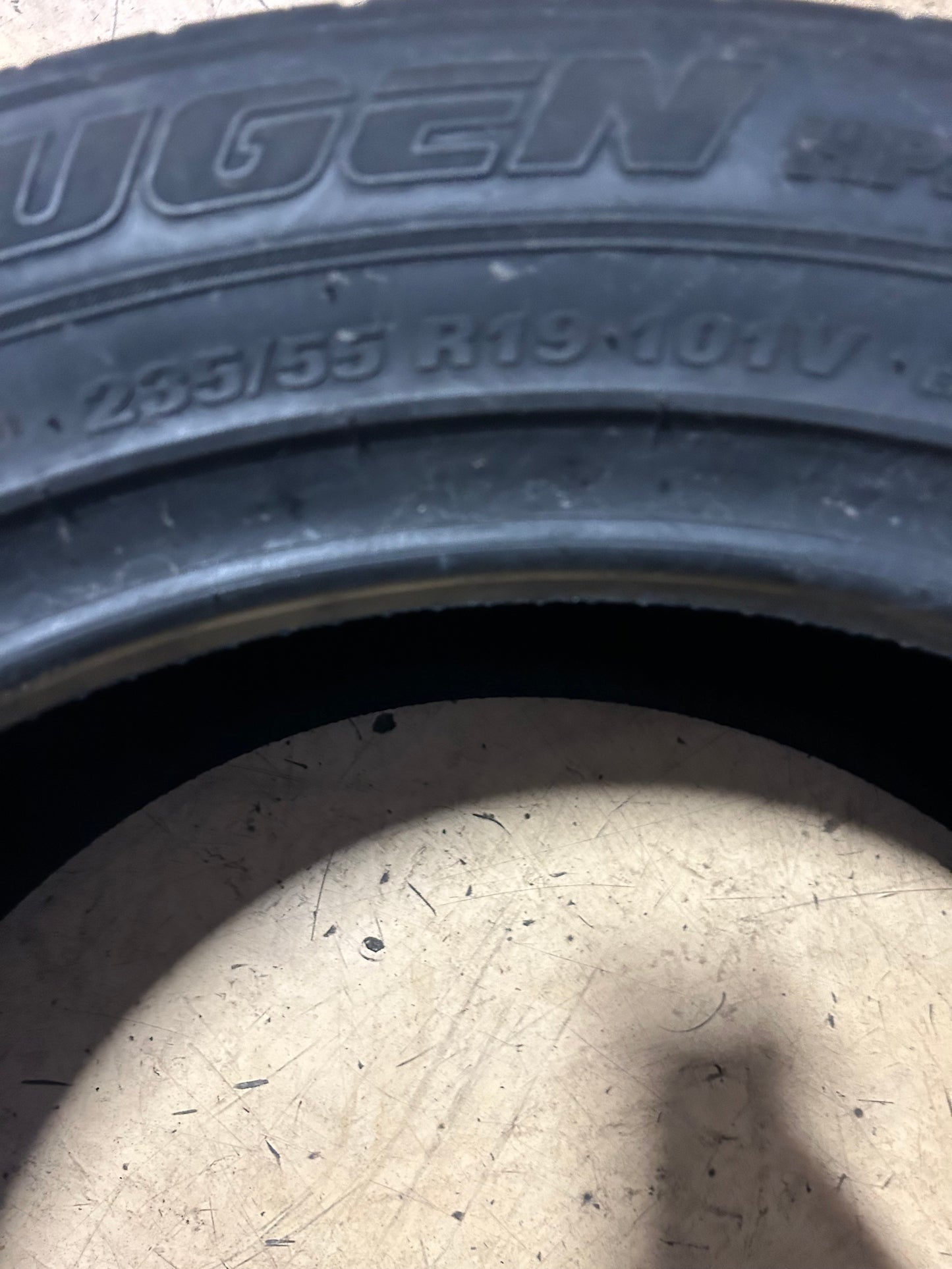 KUMHO CRUGEN HP27 BSW P 235 55 19 101V ALL SEASON TIRE 2346243