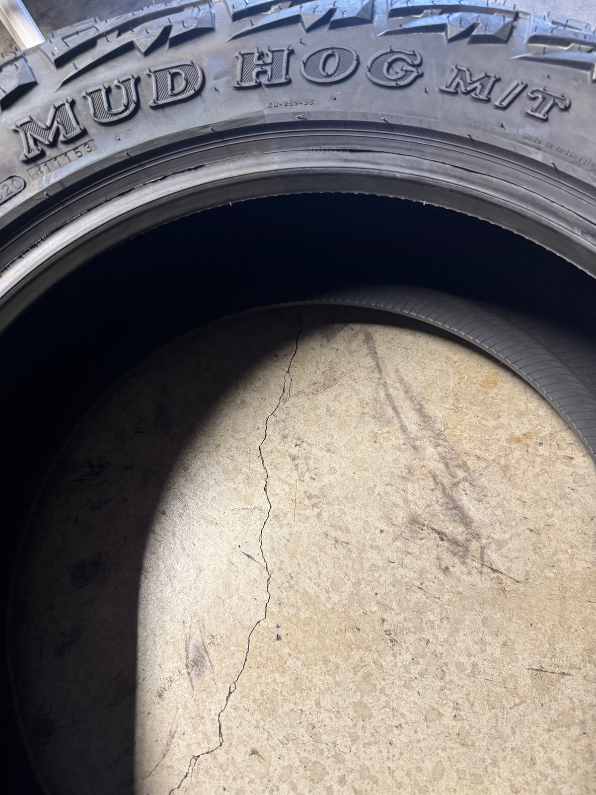 NOS KANATI MUD HOG M/T BSW LT 275 60 20 123/120Q 10PLY MUD TERRAIN TIRE L2027560E252