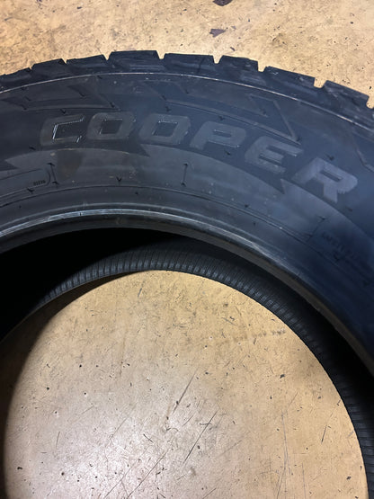 2 COOPER DISCOVERER ALL TERRAIN BSW P 265 60 18 110T ALL TERRAIN TIRE 27068