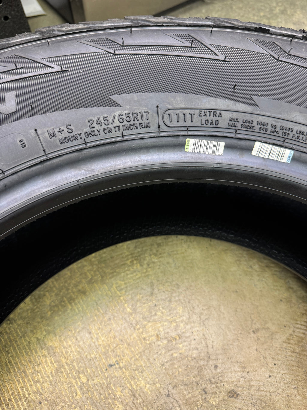 COOPER DISCOVERER ALL-TERRAIN BSW P 245 65 17 111T XL TIRE 171134014