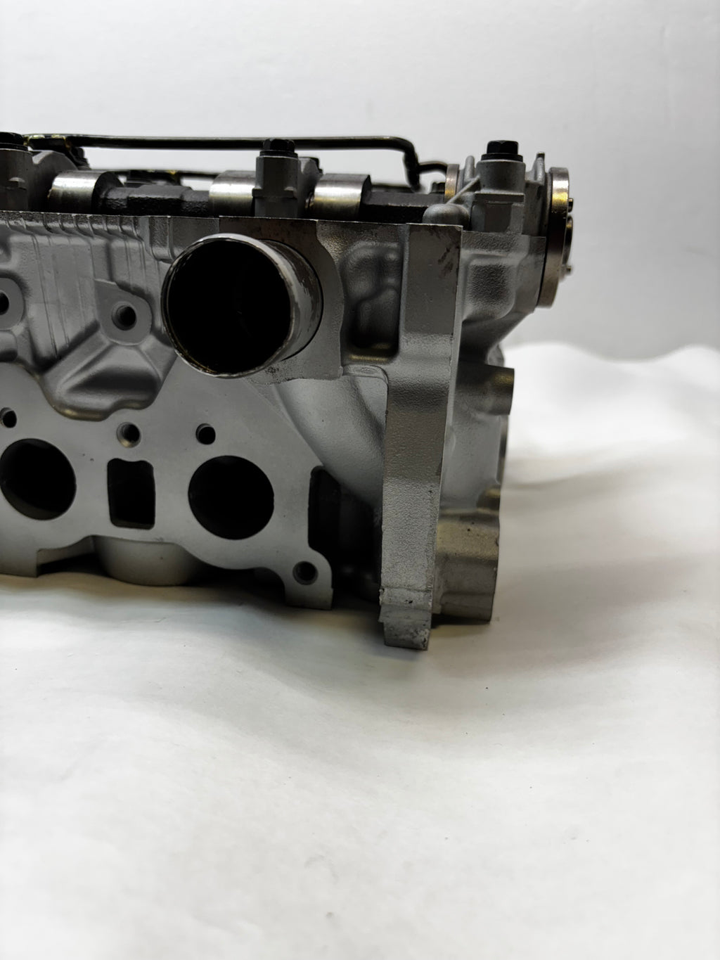 REMANUFACTURED FOR TOYOTA 2.7 2TR DOHC DUAL VVTI CYLINDER HEAD G289065