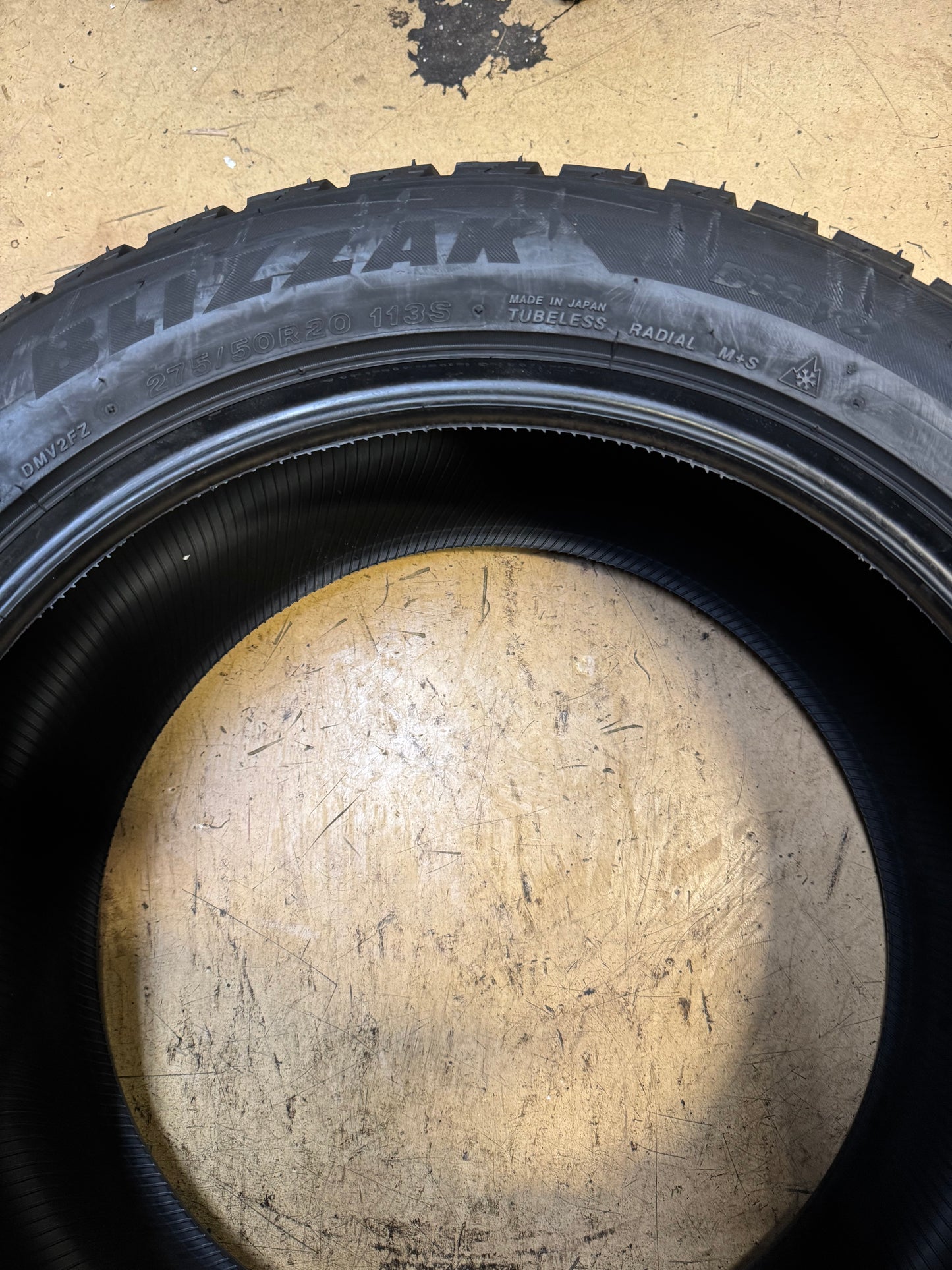 2 BRIDGESTONE BLIZZAK DM-V2 BSW P 275 50 20 113S XL WINTER TIRE 005845