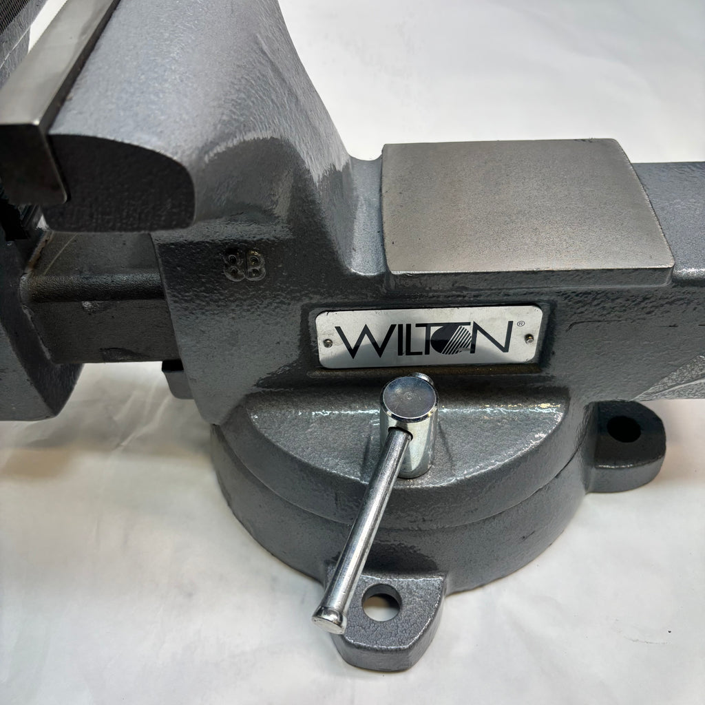 WILTON MECHANICS VISE 8” JAW WITH SWIVEL BASE 21800