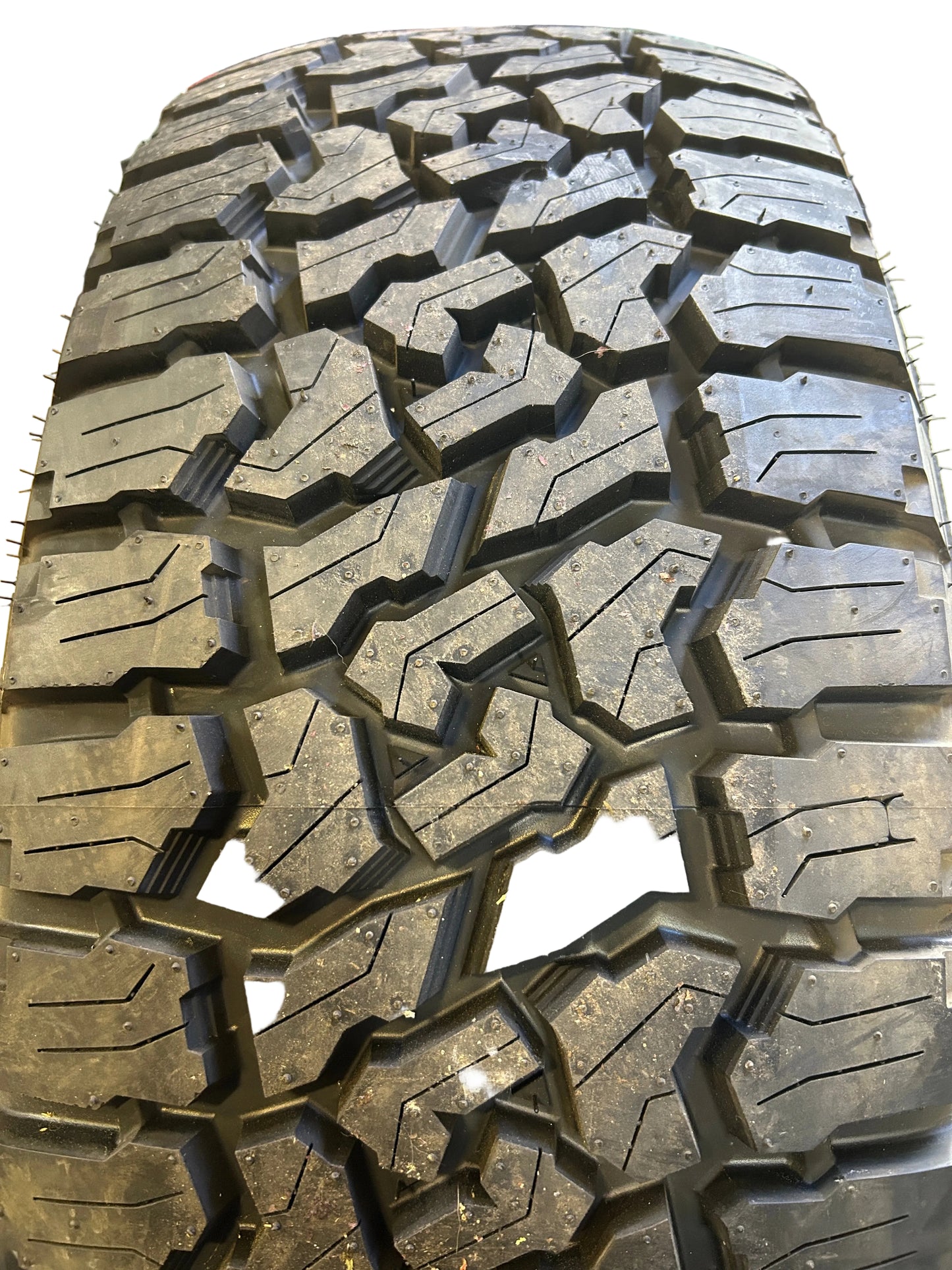 MASTERTRACK BADLANDS AT LT 285 70 17 126/123S 10PLY ALL TERRAIN TIRE MASTAT023