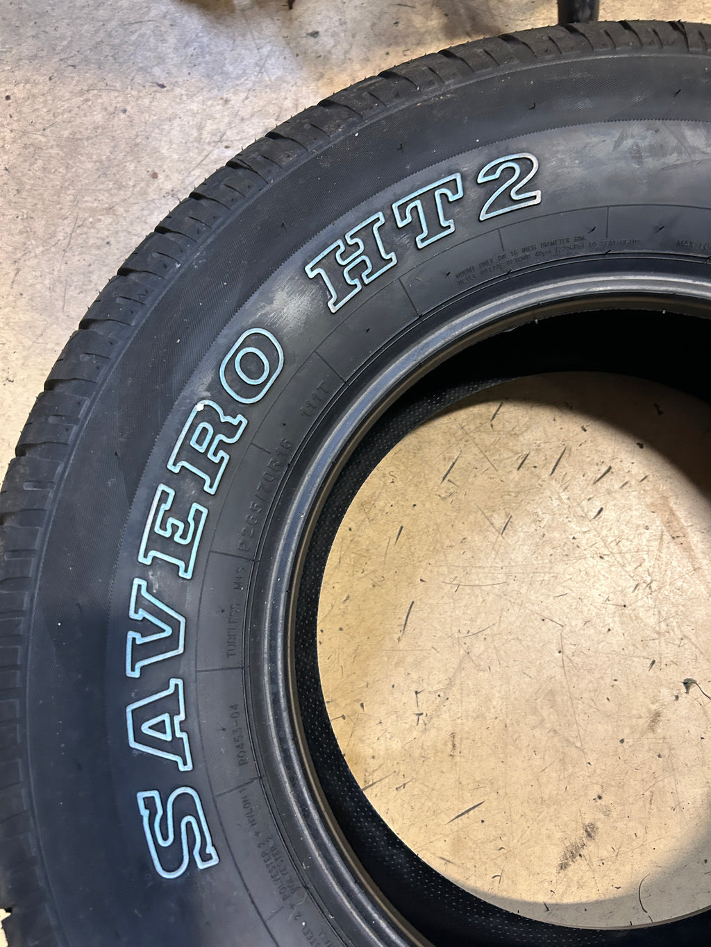 GT RADIAL SAVERO HT2 OWL P 265 70 16 111T HIGHWAY TIRE B444