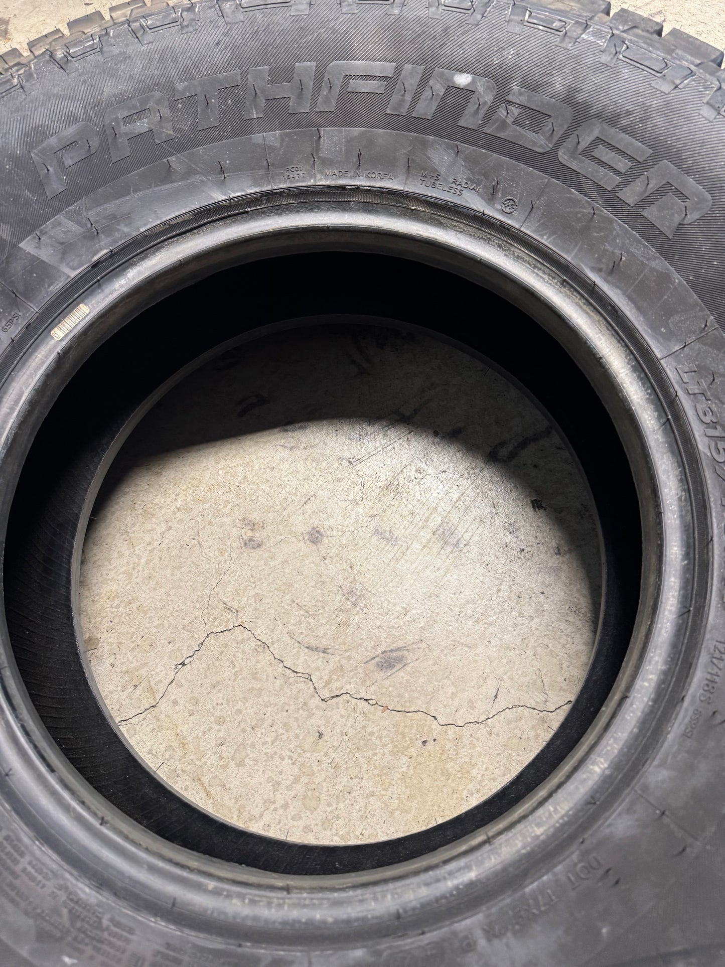 NOS PATHFINDER ALL TERRAIN BSW LT 315 70 17 121/118S 10PLY  TIRE 2020533