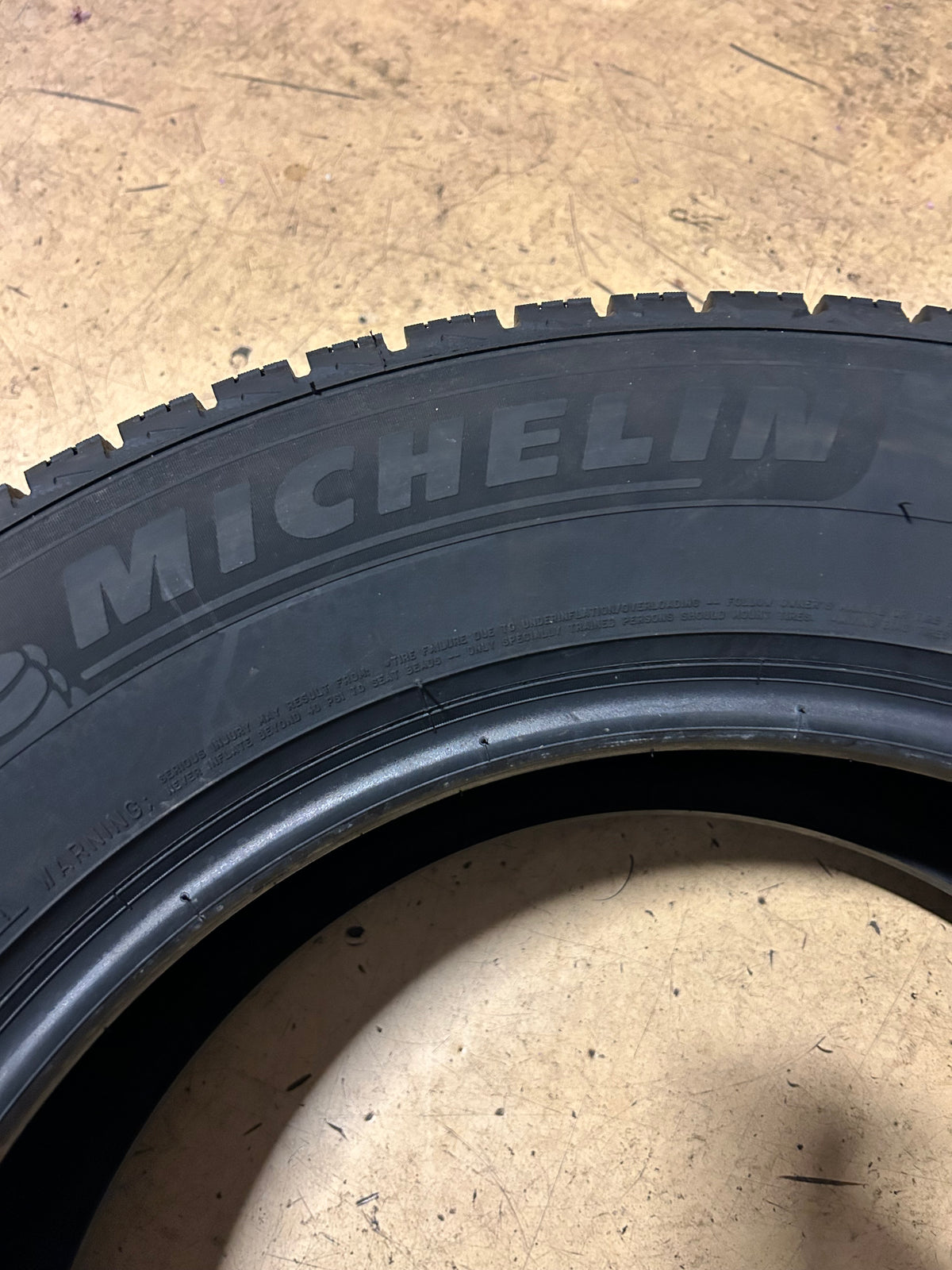 MICHELIN X-ICE SNOW BSW P 235 65 18 110T XL WINTER TIRE 23770