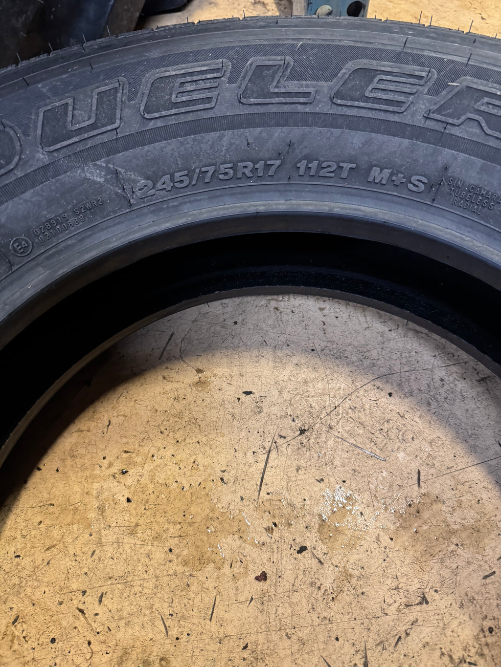 BRIDGESTONE DUELER H/T 685 BSW P 245 75 17 112T ALL SEASON TIRE 003348